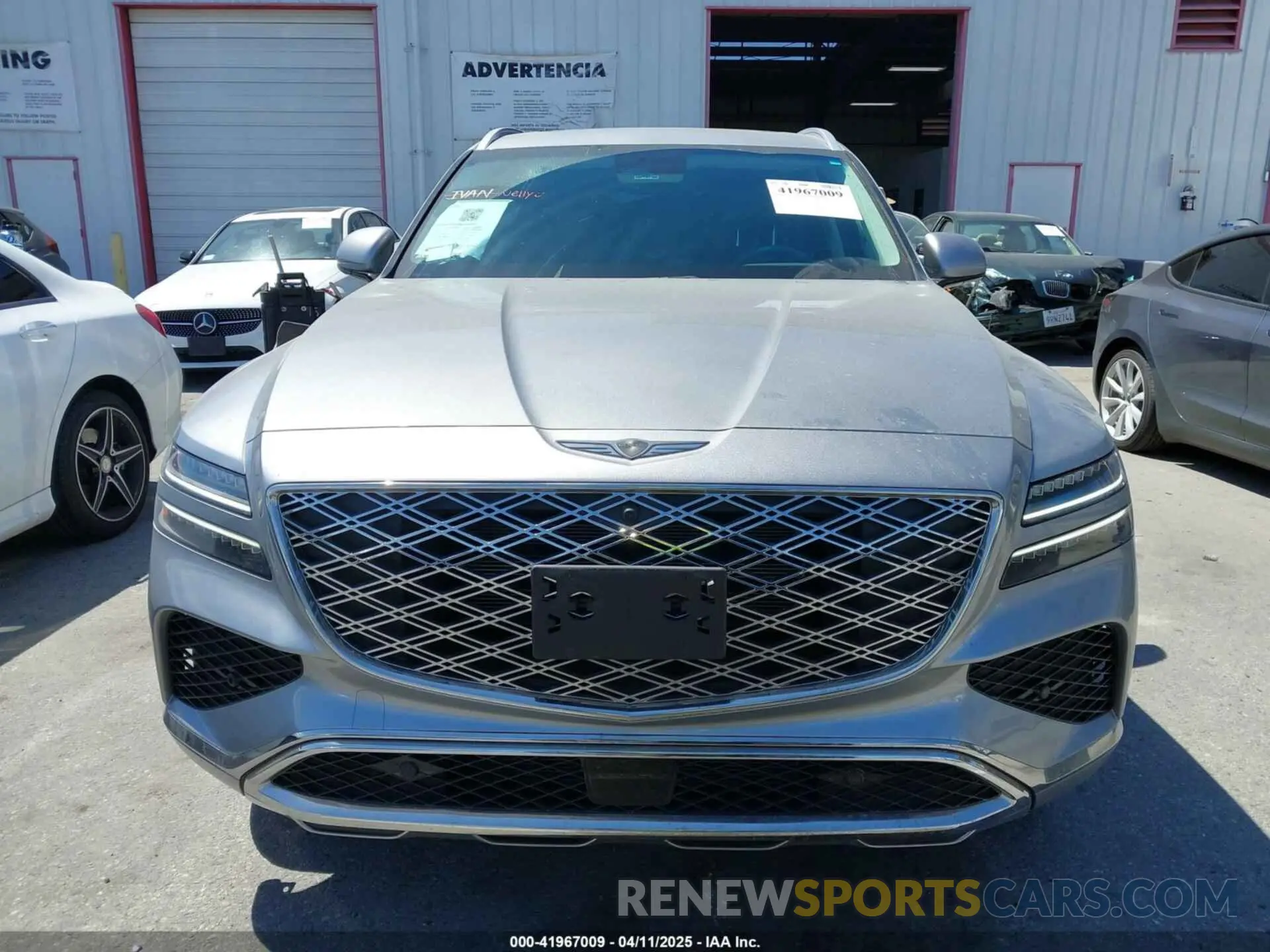 12 fotografías del automóvil dañado KMUHBESB6SU220535 GENESIS GV80 2025