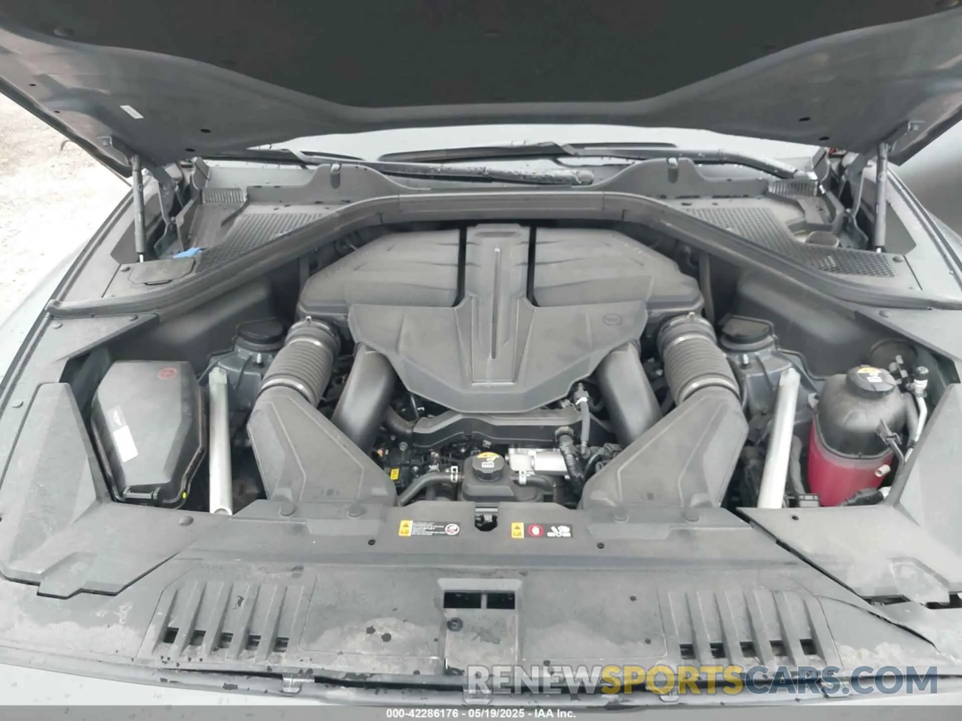 10 fotografías del automóvil dañado KMUHEESC5SU239383 GENESIS GV80 2025