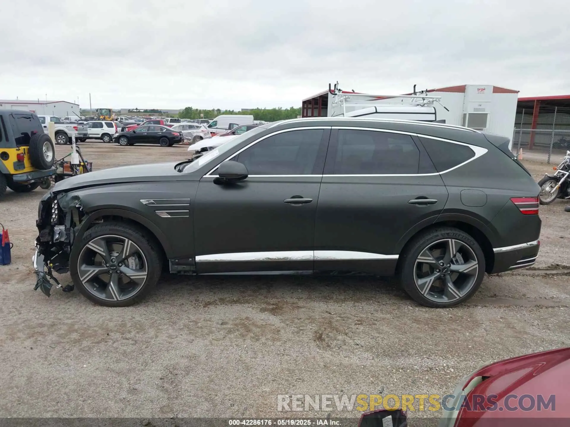 14 fotografías del automóvil dañado KMUHEESC5SU239383 GENESIS GV80 2025