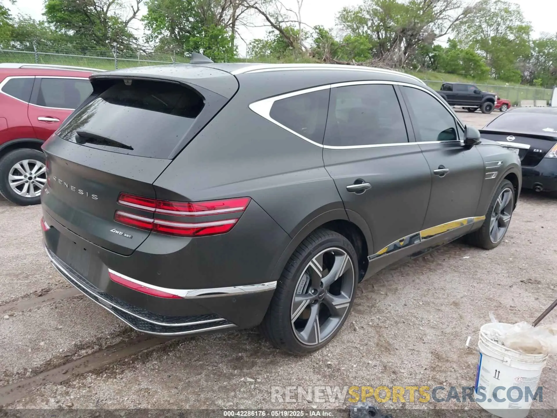 4 fotografías del automóvil dañado KMUHEESC5SU239383 GENESIS GV80 2025