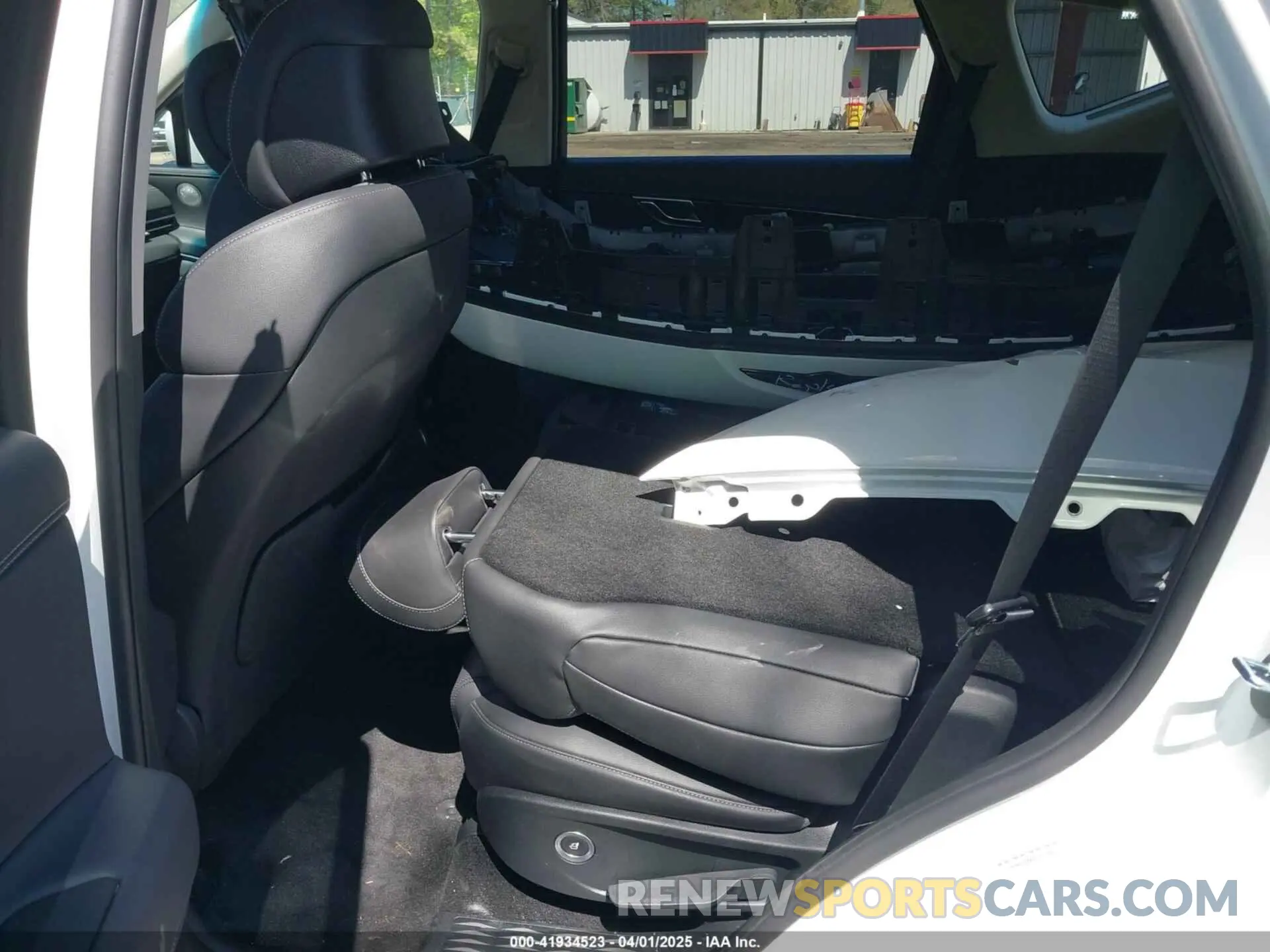 8 fotografías del automóvil dañado KMUHFESB0SU251655 GENESIS GV80 2025