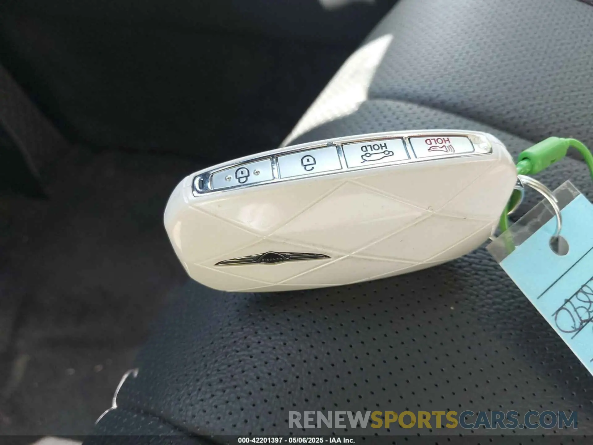 11 fotografías del automóvil dañado KMUHFESB4SU248645 GENESIS GV80 2025