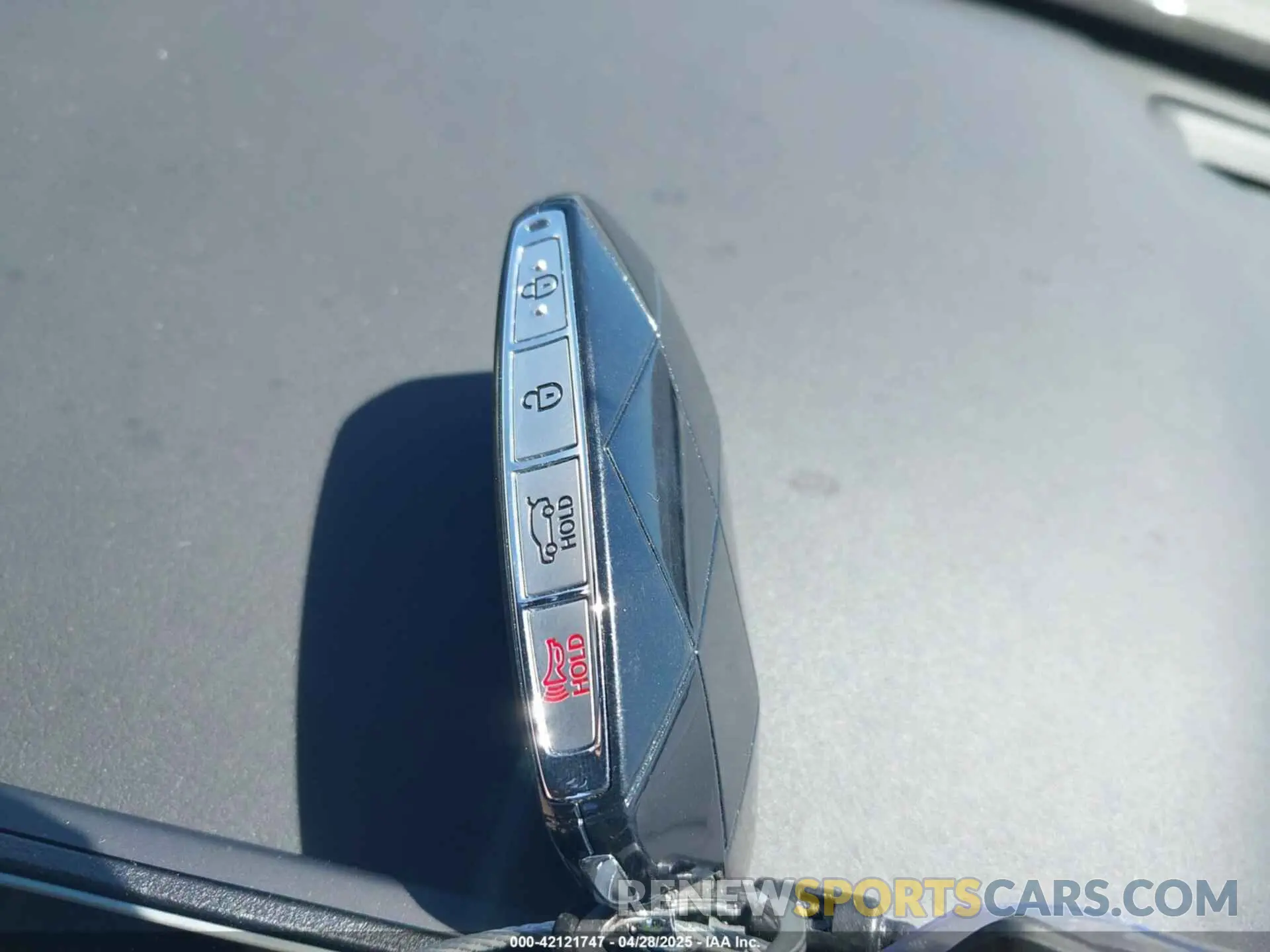 11 fotografías del automóvil dañado KMUHFESB6SU273191 GENESIS GV80 2025