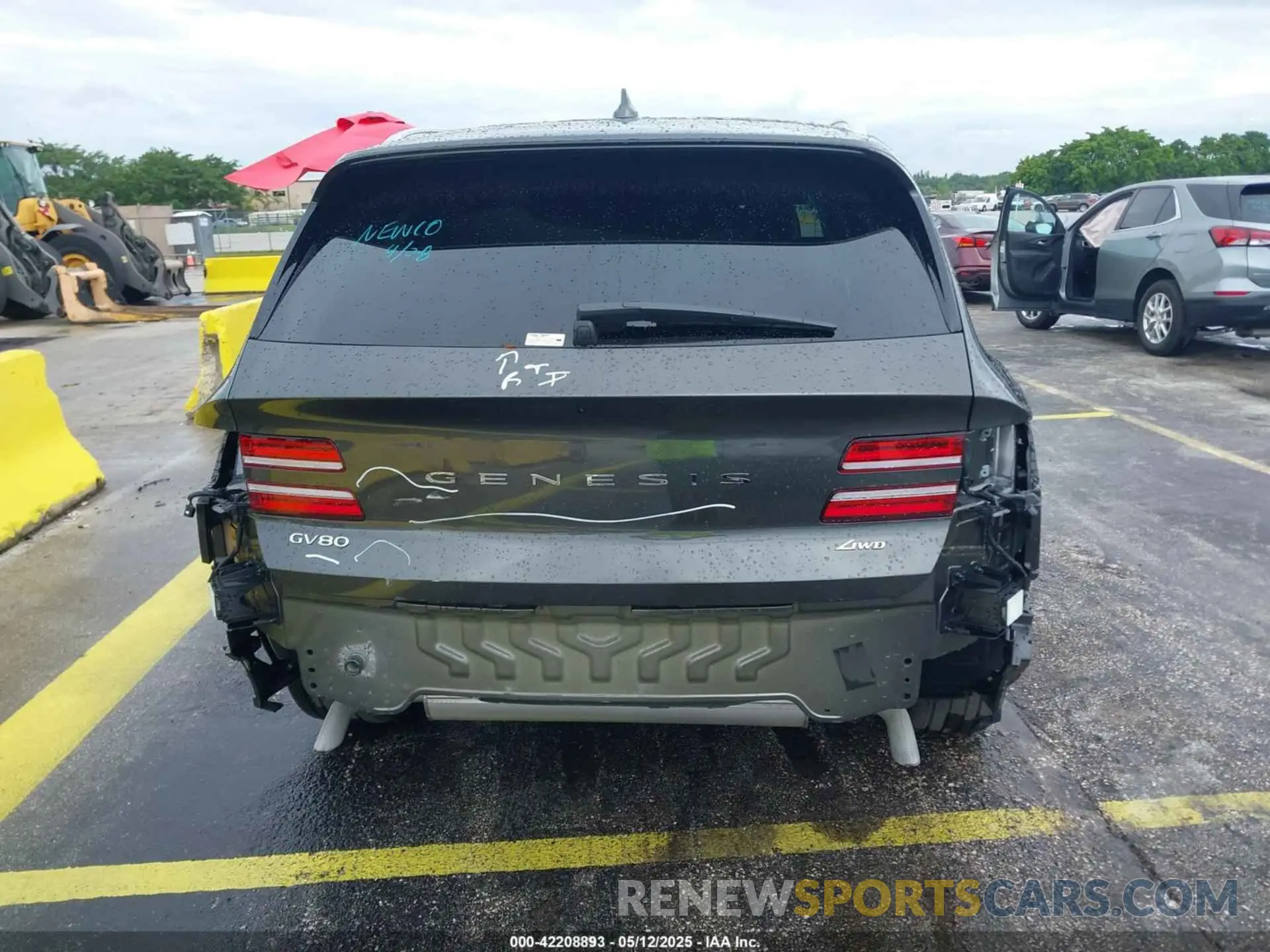 17 fotografías del automóvil dañado KMUHFESB7SU241172 GENESIS GV80 2025