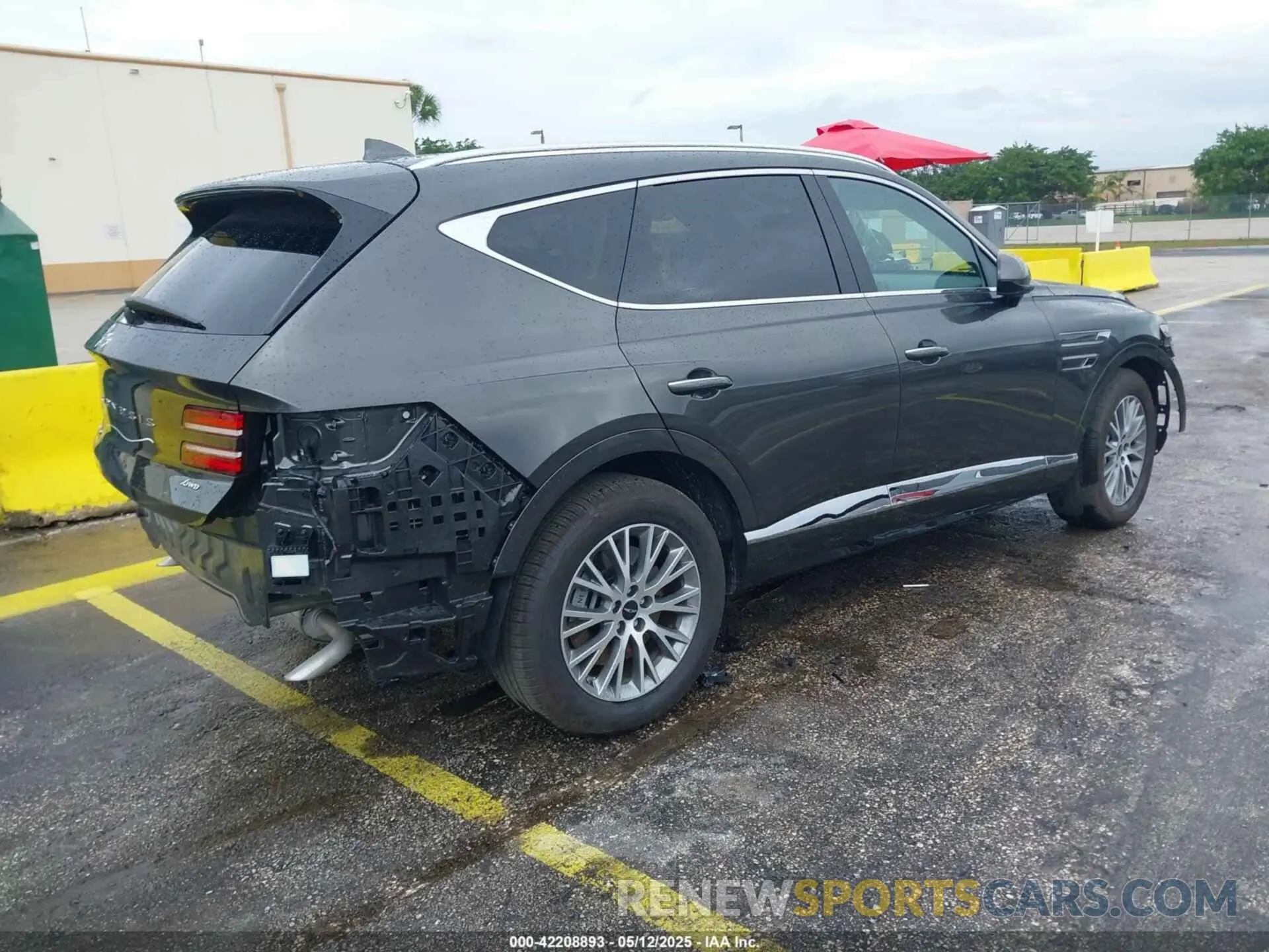 4 fotografías del automóvil dañado KMUHFESB7SU241172 GENESIS GV80 2025