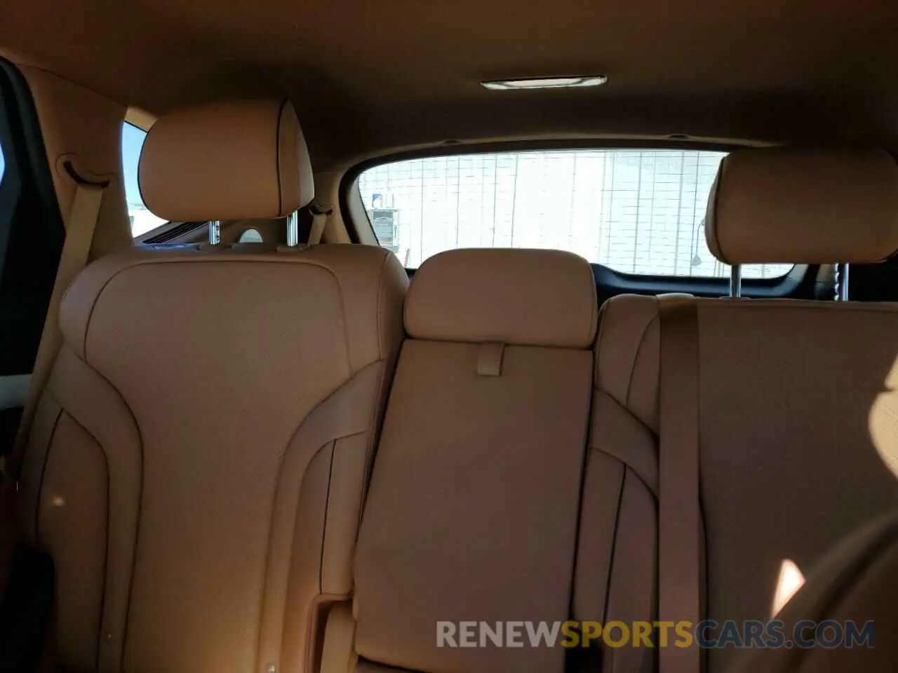 10 fotografías del automóvil dañado KMUHDESC9SU214604 GENESIS GV80 ADVAN 2025