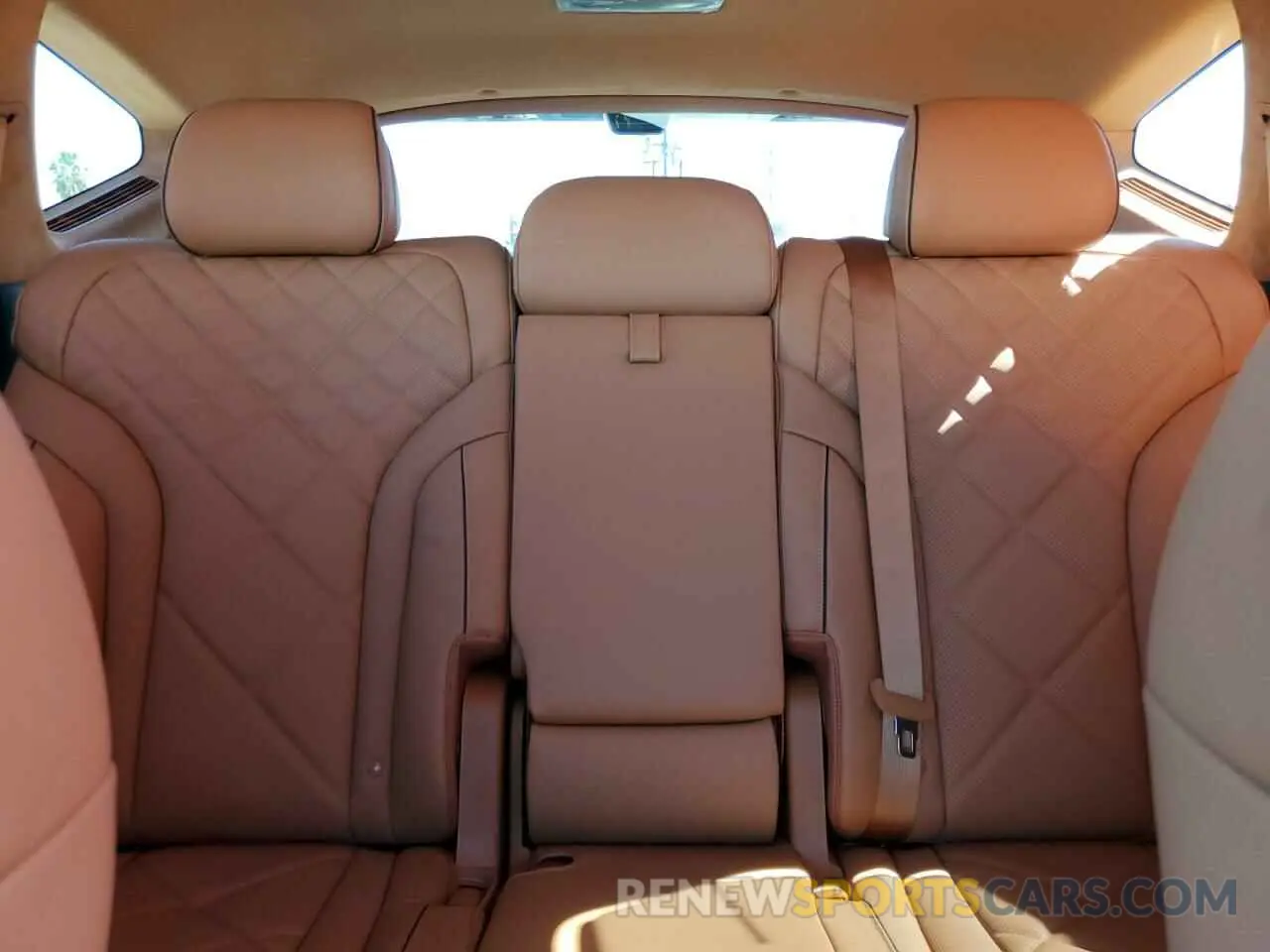 10 fotografías del automóvil dañado KMUHEESC1SU250011 GENESIS GV80 PREST 2025