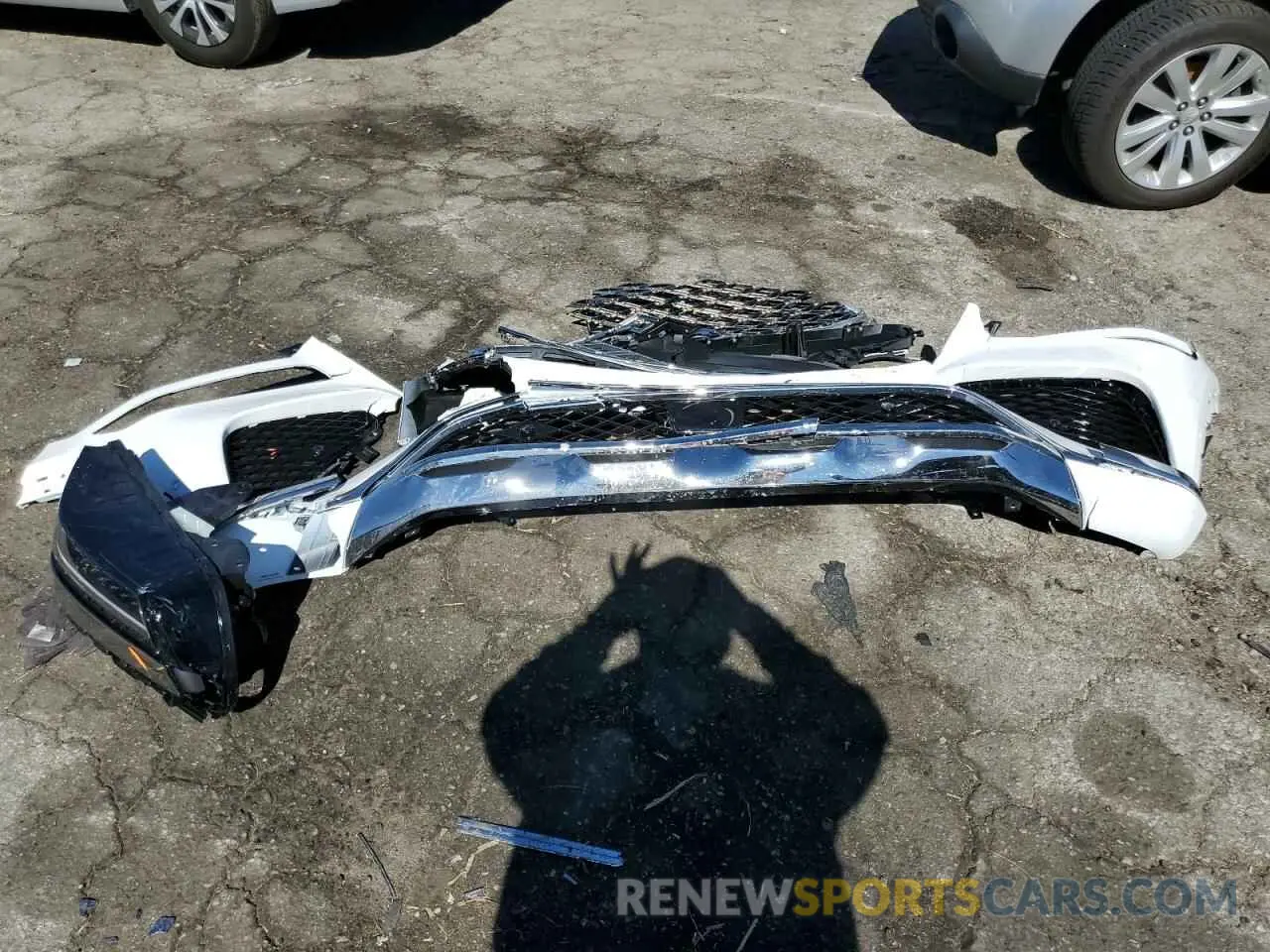 13 fotografías del automóvil dañado KMUHEESC1SU250011 GENESIS GV80 PREST 2025