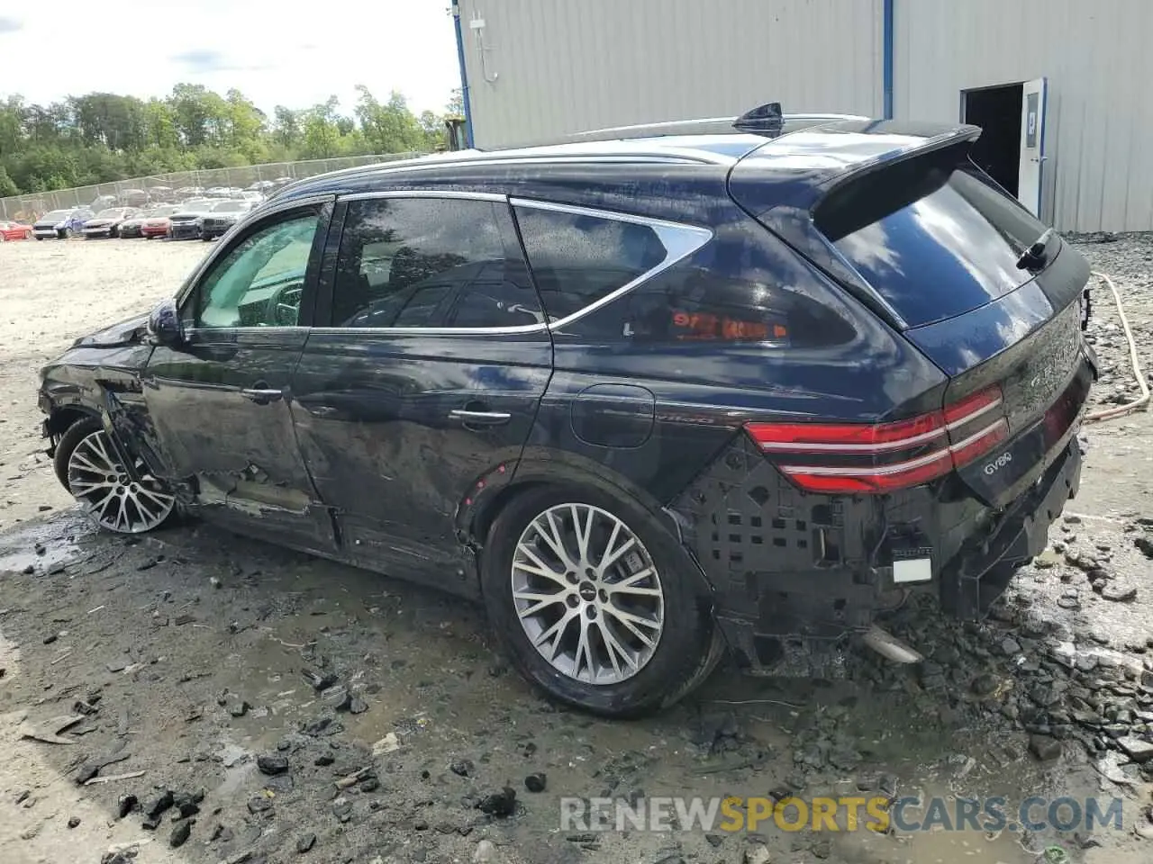 2 fotografías del automóvil dañado KMUHFESB5SU240229 GENESIS GV80 STAND 2025
