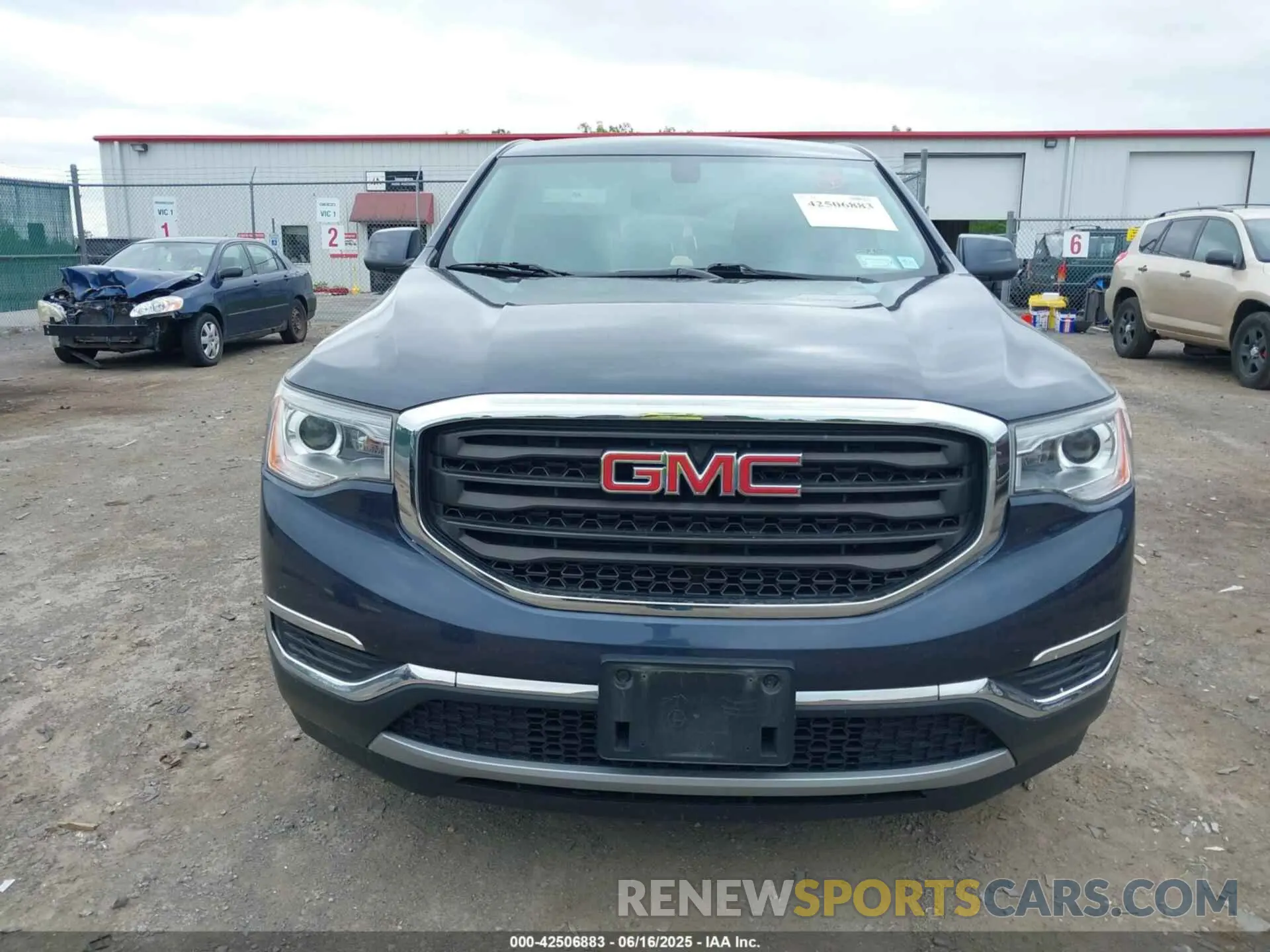 12 fotografías del automóvil dañado 1GKKNKLA0KZ161915 GMC ACADIA 2019