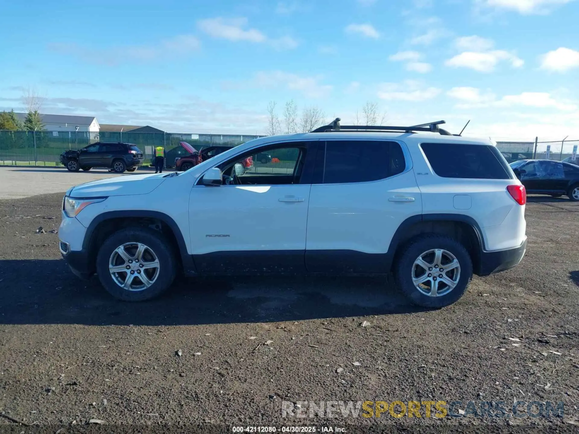 14 fotografías del automóvil dañado 1GKKNKLA1KZ267046 GMC ACADIA 2019