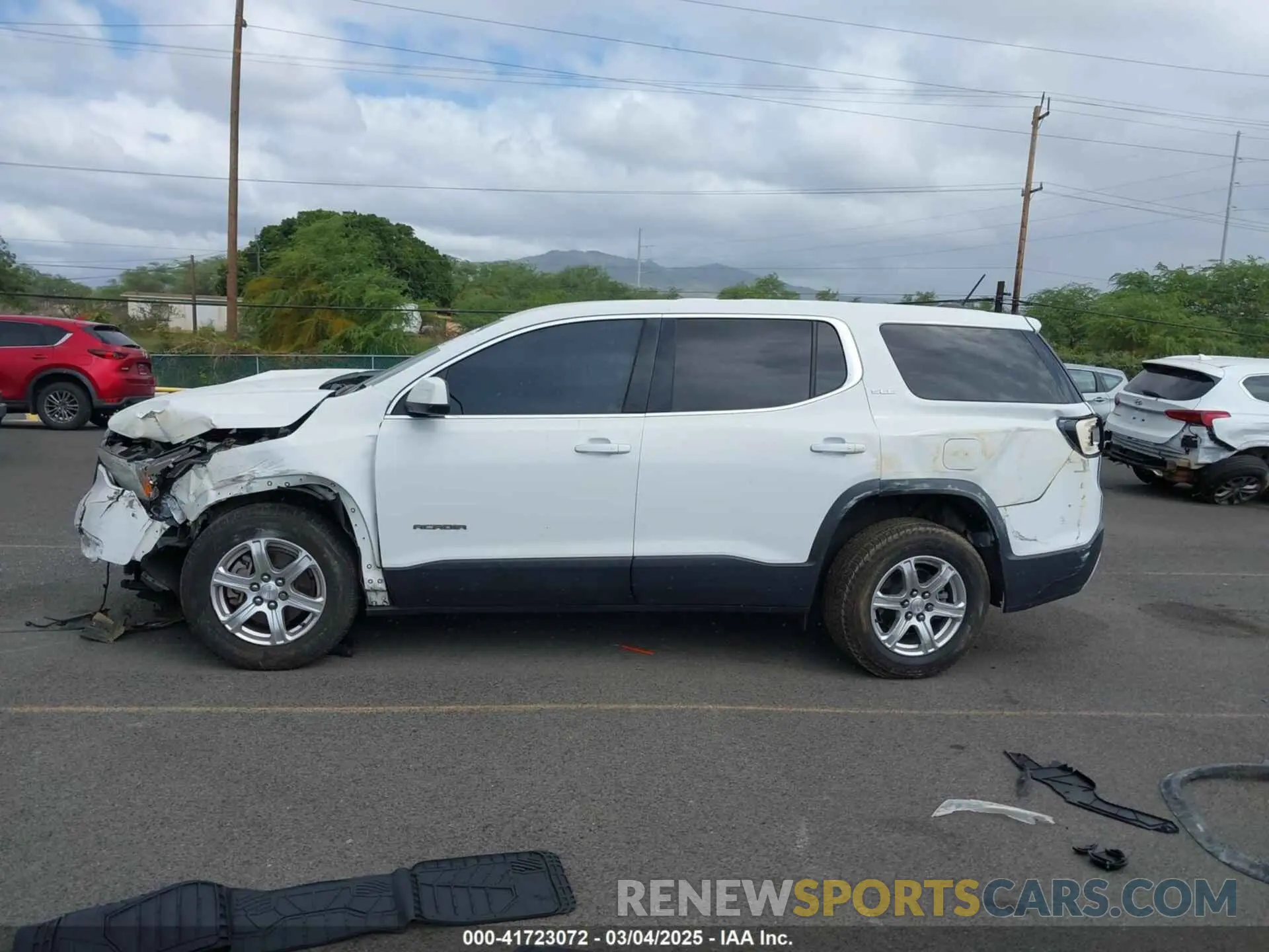 14 fotografías del automóvil dañado 1GKKNKLA2KZ180403 GMC ACADIA 2019