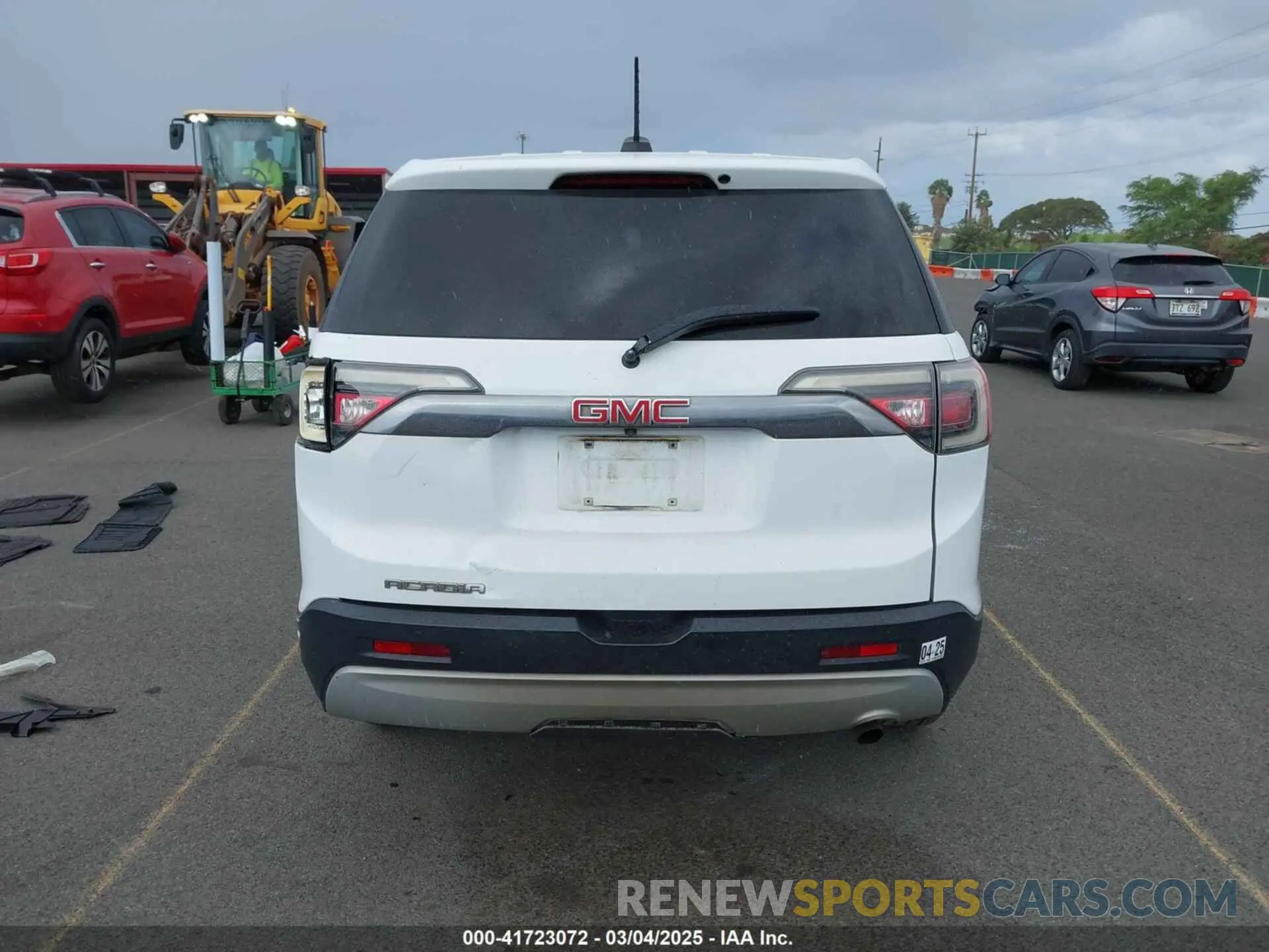 16 fotografías del automóvil dañado 1GKKNKLA2KZ180403 GMC ACADIA 2019