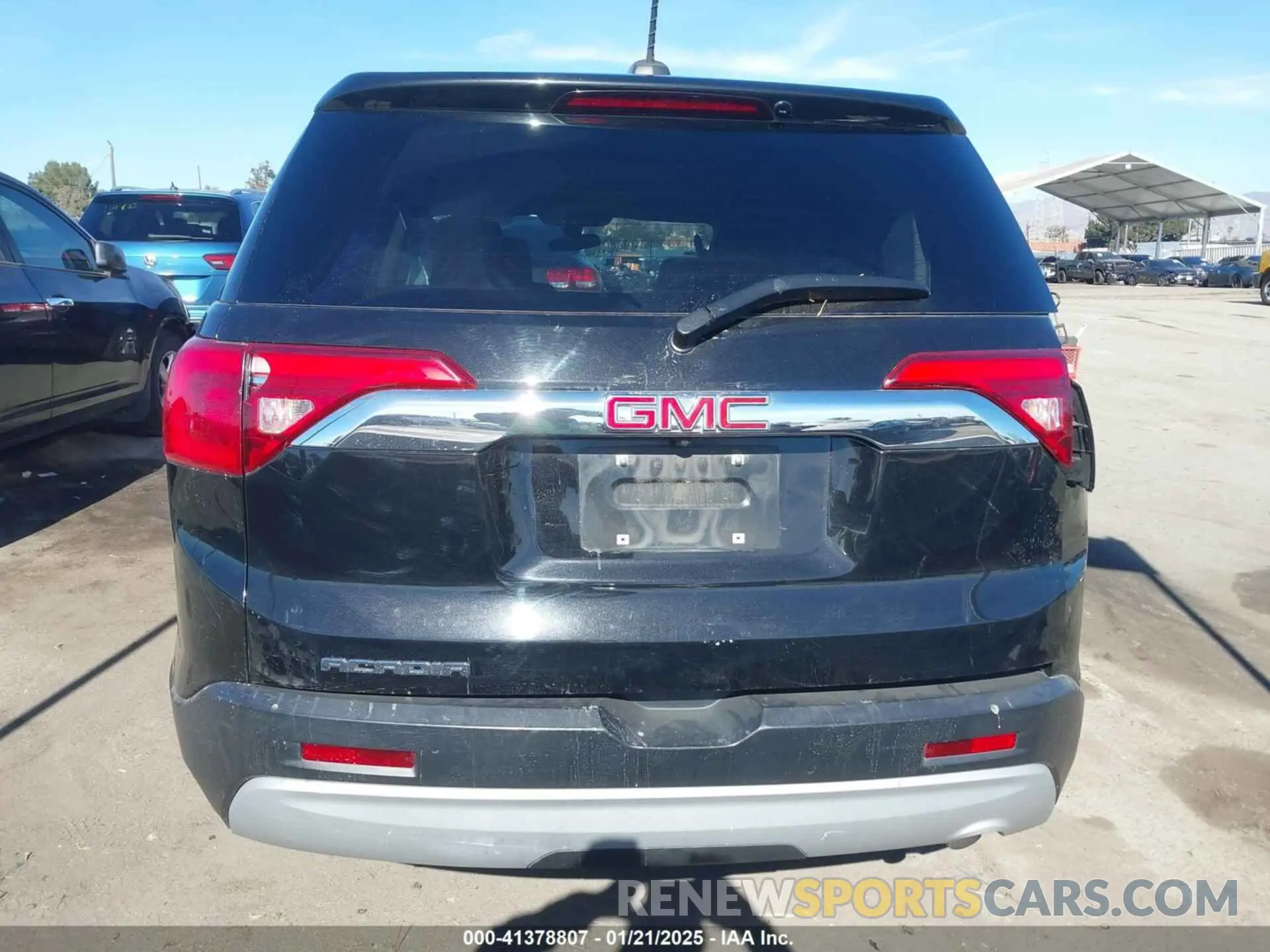 15 fotografías del automóvil dañado 1GKKNKLA2KZ293381 GMC ACADIA 2019