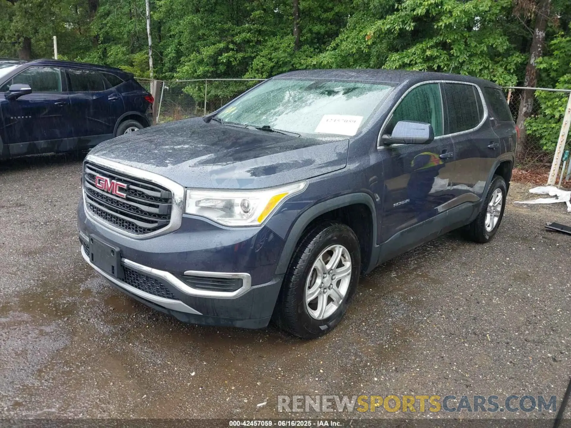 2 fotografías del automóvil dañado 1GKKNKLA4KZ252315 GMC ACADIA 2019