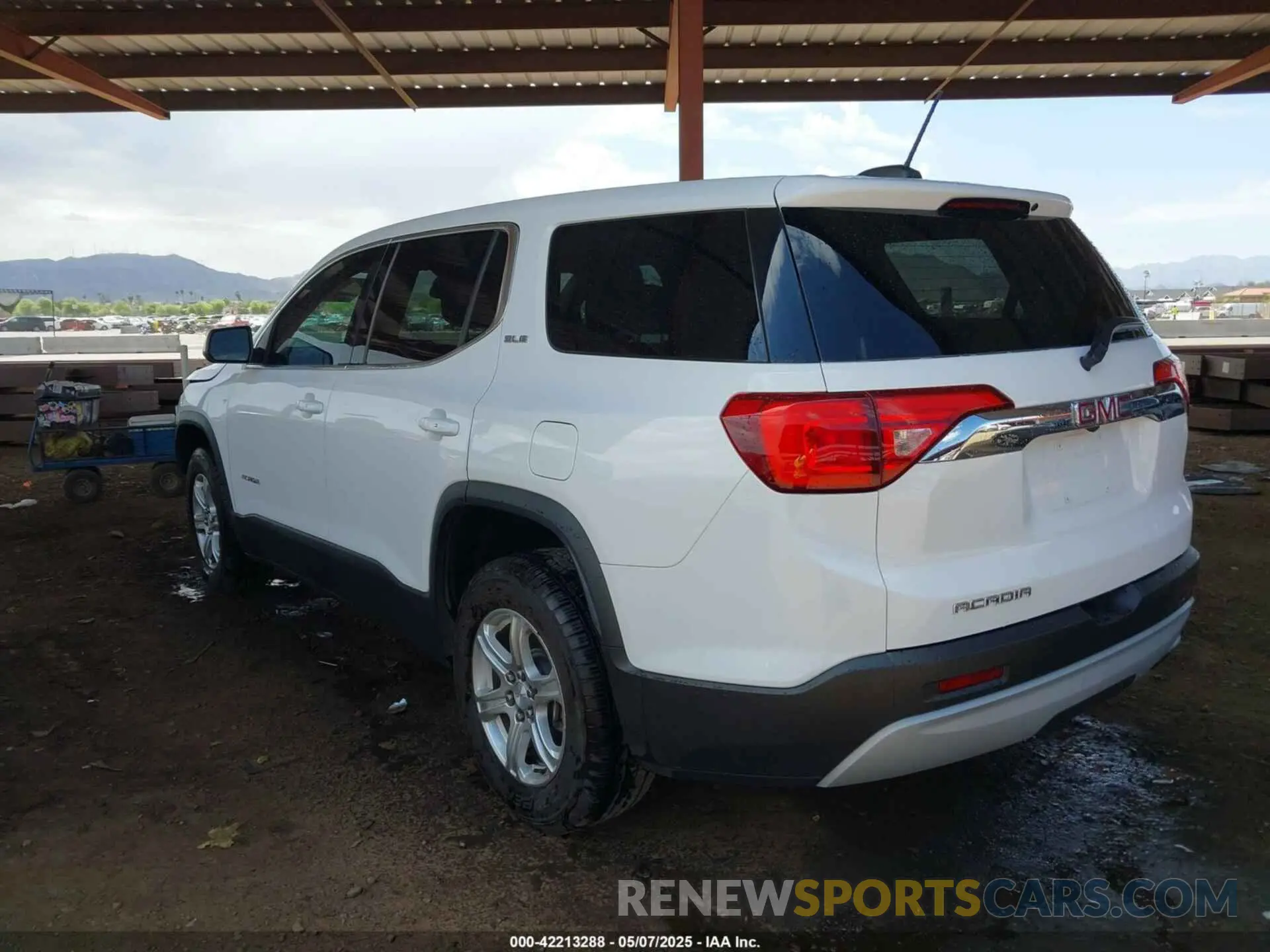 3 fotografías del automóvil dañado 1GKKNKLA6KZ240134 GMC ACADIA 2019