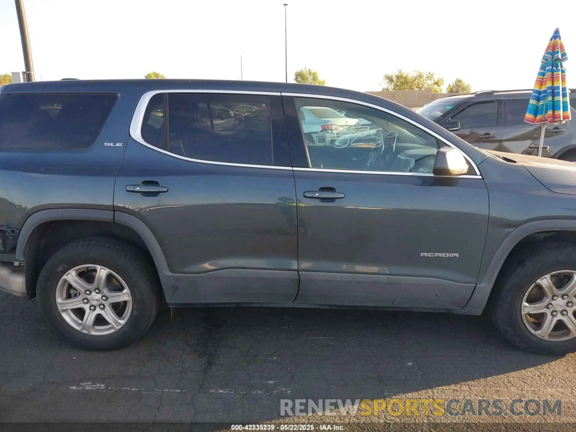 14 fotografías del automóvil dañado 1GKKNKLA8KZ279520 GMC ACADIA 2019