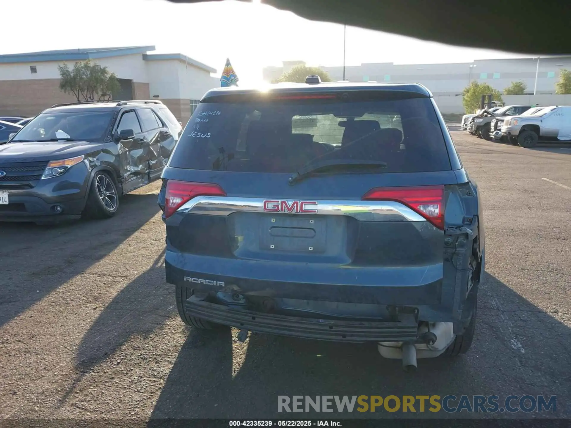 17 fotografías del automóvil dañado 1GKKNKLA8KZ279520 GMC ACADIA 2019