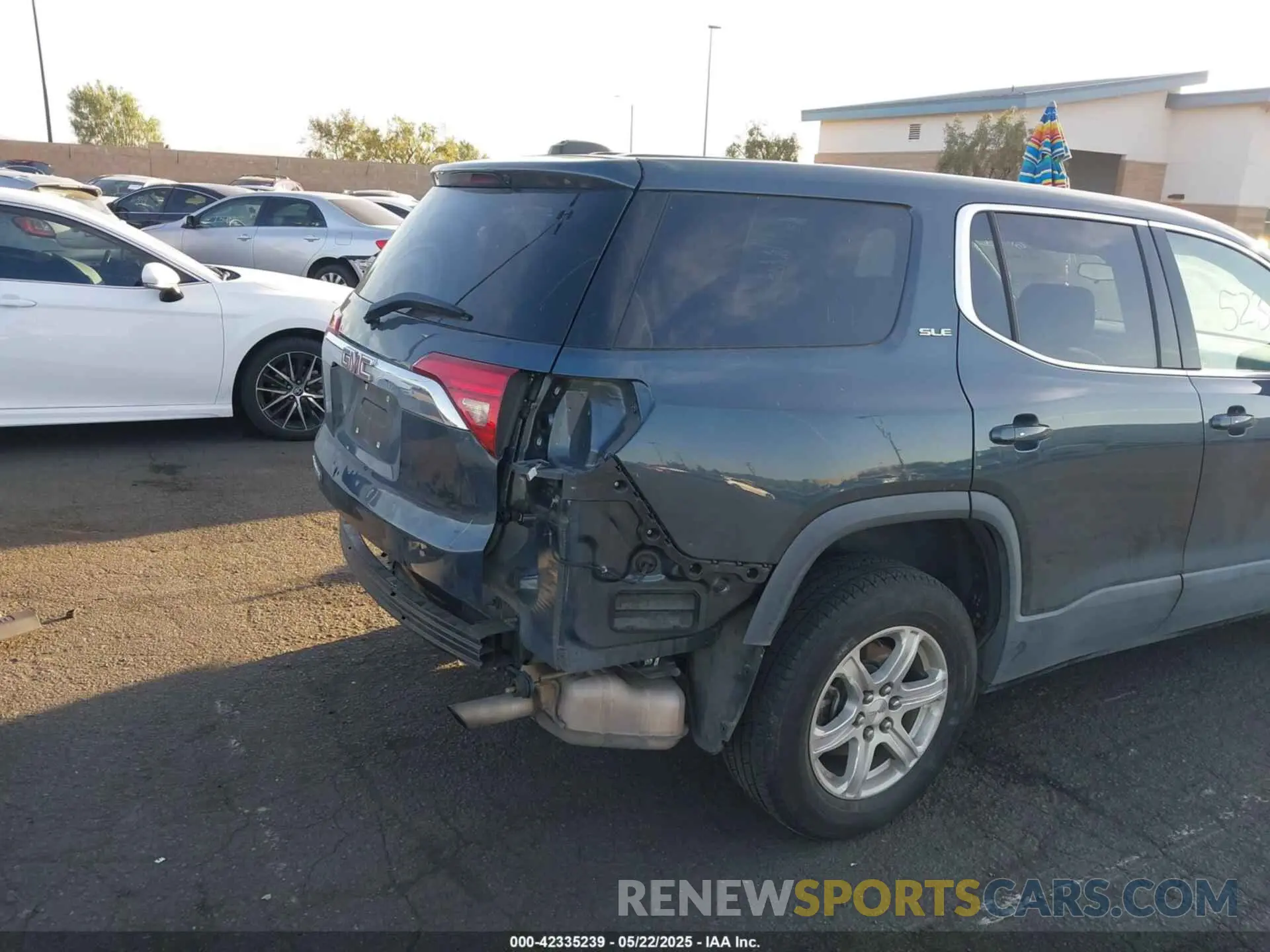 4 fotografías del automóvil dañado 1GKKNKLA8KZ279520 GMC ACADIA 2019