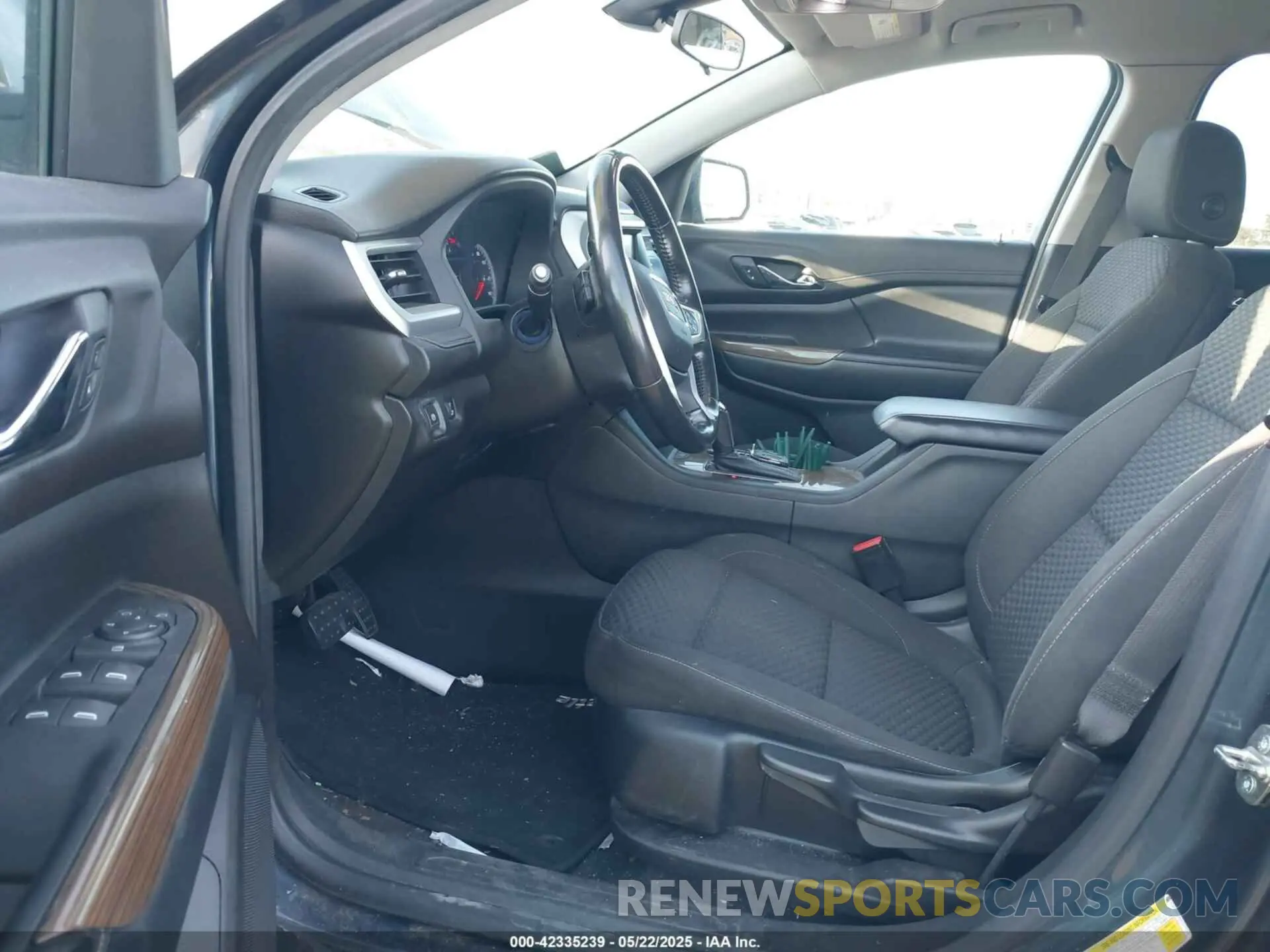 5 fotografías del automóvil dañado 1GKKNKLA8KZ279520 GMC ACADIA 2019