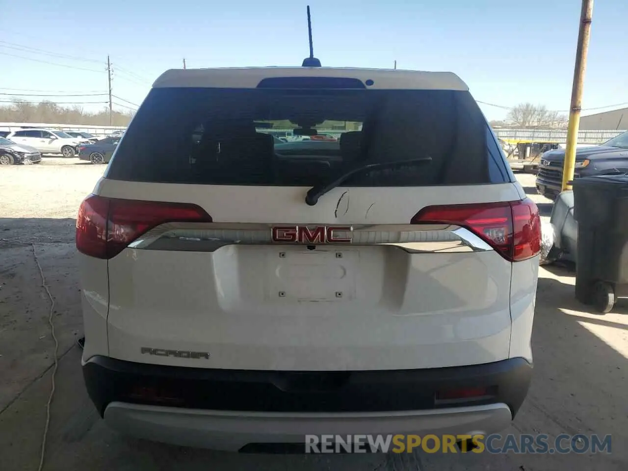 6 fotografías del automóvil dañado 1GKKNKLA8KZ294308 GMC ACADIA 2019