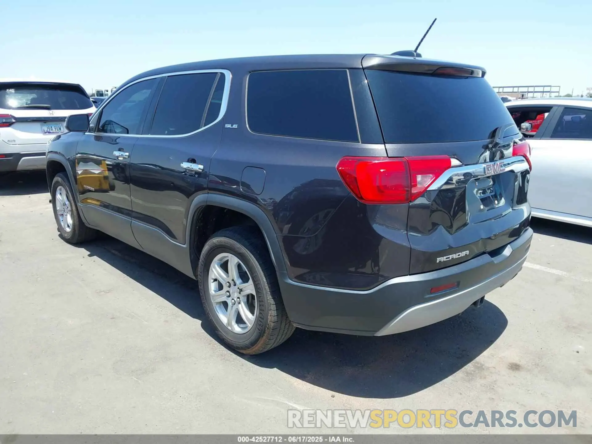 3 fotografías del automóvil dañado 1GKKNKLA9KZ168359 GMC ACADIA 2019