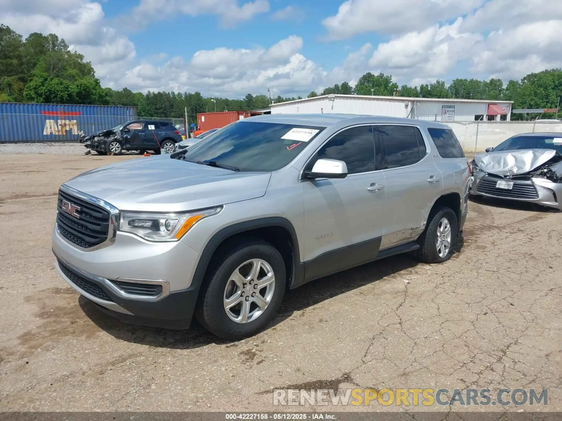 2 fotografías del automóvil dañado 1GKKNKLA9KZ298626 GMC ACADIA 2019