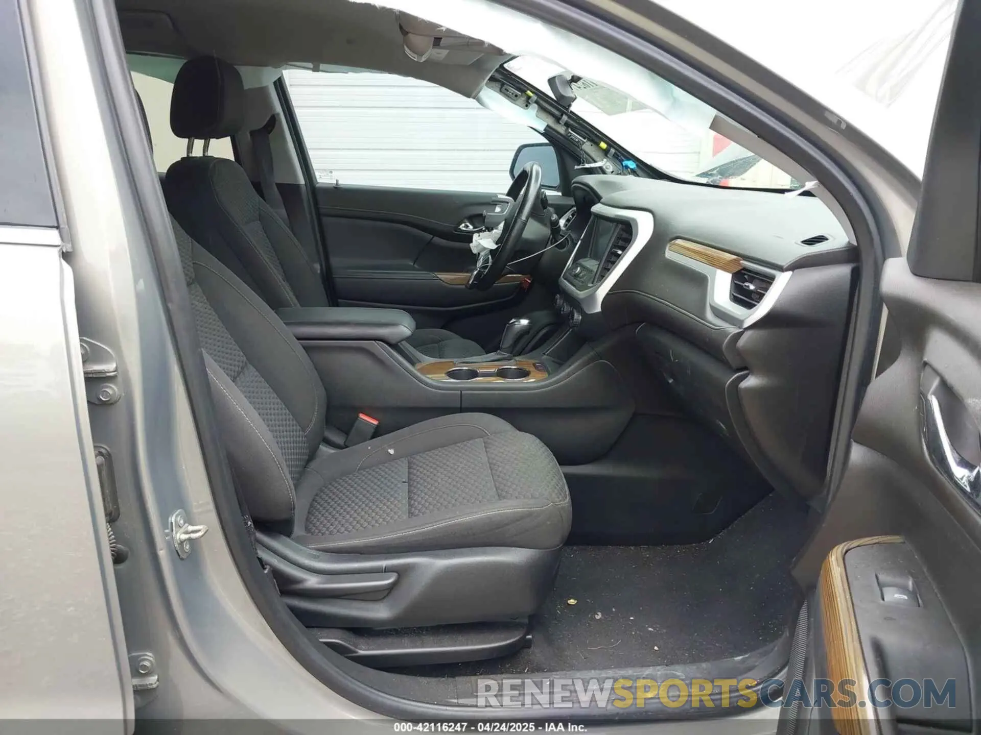 5 fotografías del automóvil dañado 1GKKNKLAXKZ266395 GMC ACADIA 2019