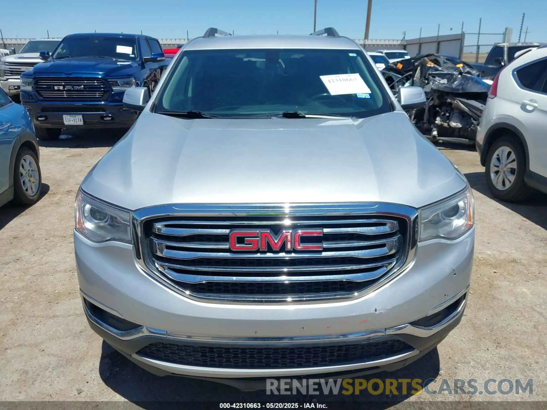 12 fotografías del automóvil dañado 1GKKNLLA1KZ269417 GMC ACADIA 2019