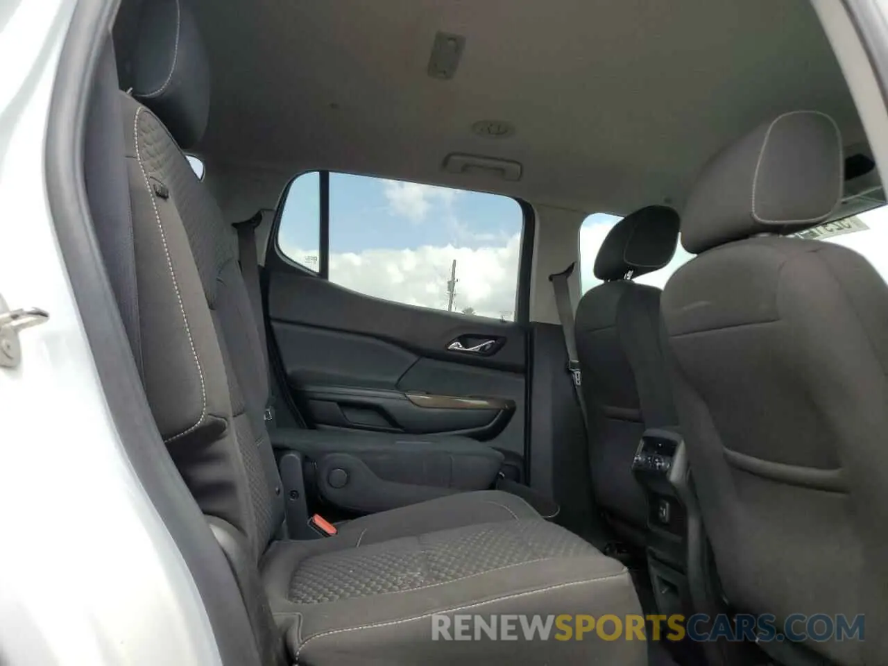 11 fotografías del automóvil dañado 1GKKNLLA5KZ209172 GMC ACADIA 2019