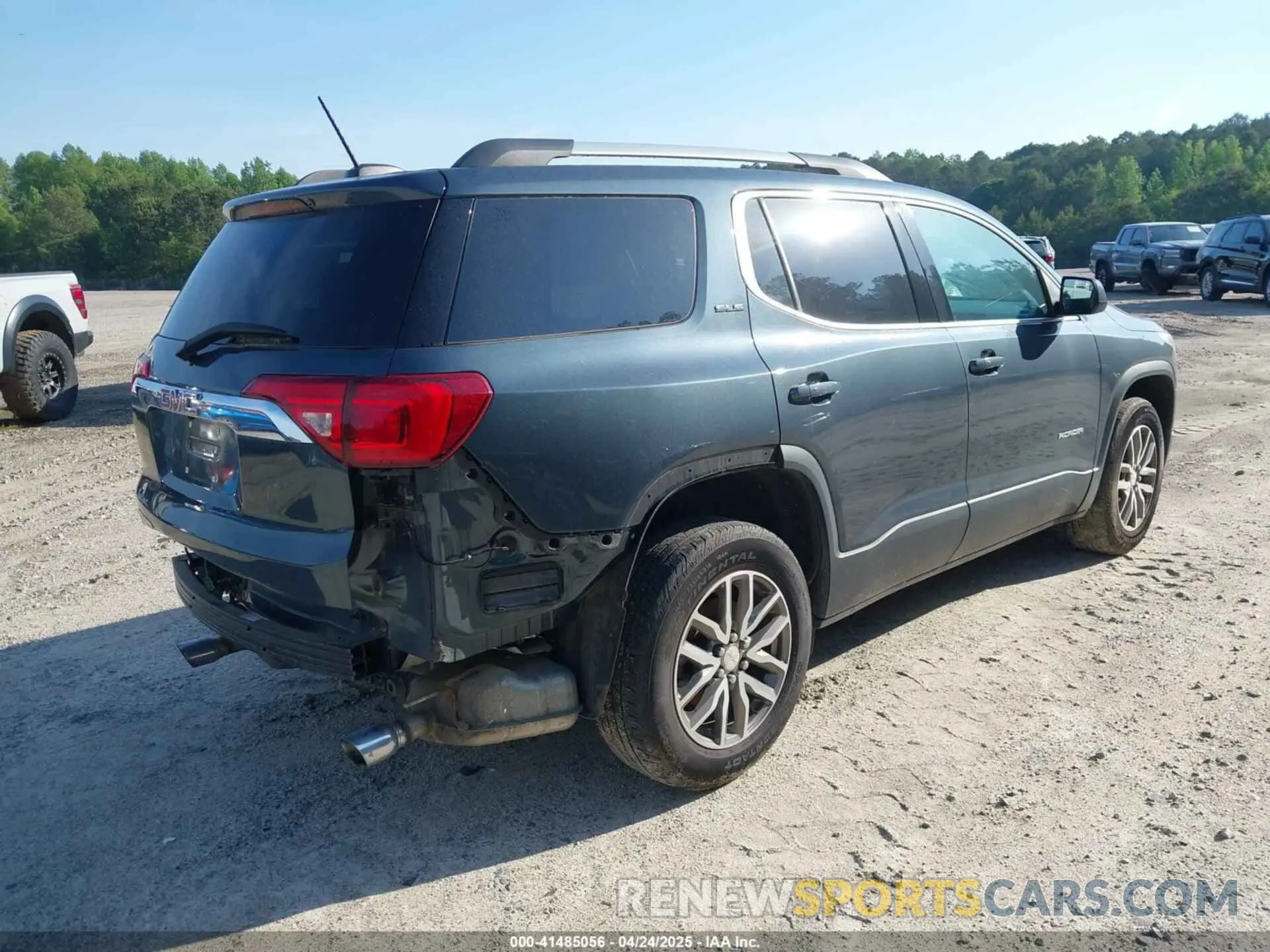 4 fotografías del automóvil dañado 1GKKNLLS2KZ276174 GMC ACADIA 2019