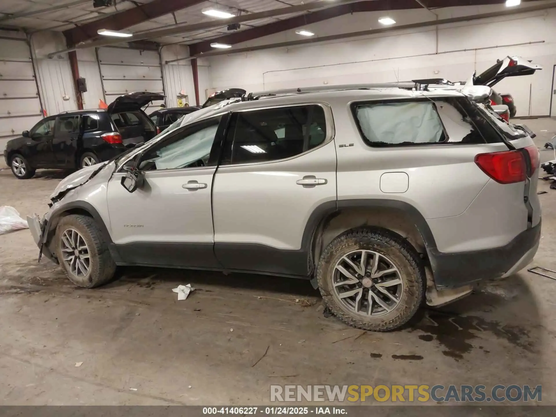 15 fotografías del automóvil dañado 1GKKNLLS9KZ190151 GMC ACADIA 2019