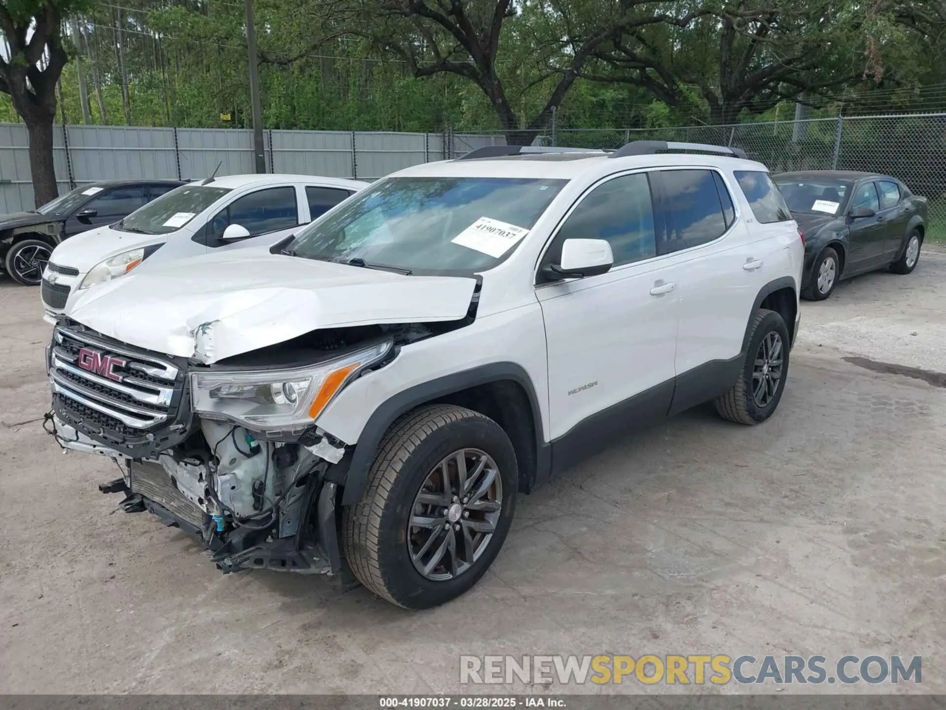 2 fotografías del automóvil dañado 1GKKNMLA2KZ284367 GMC ACADIA 2019