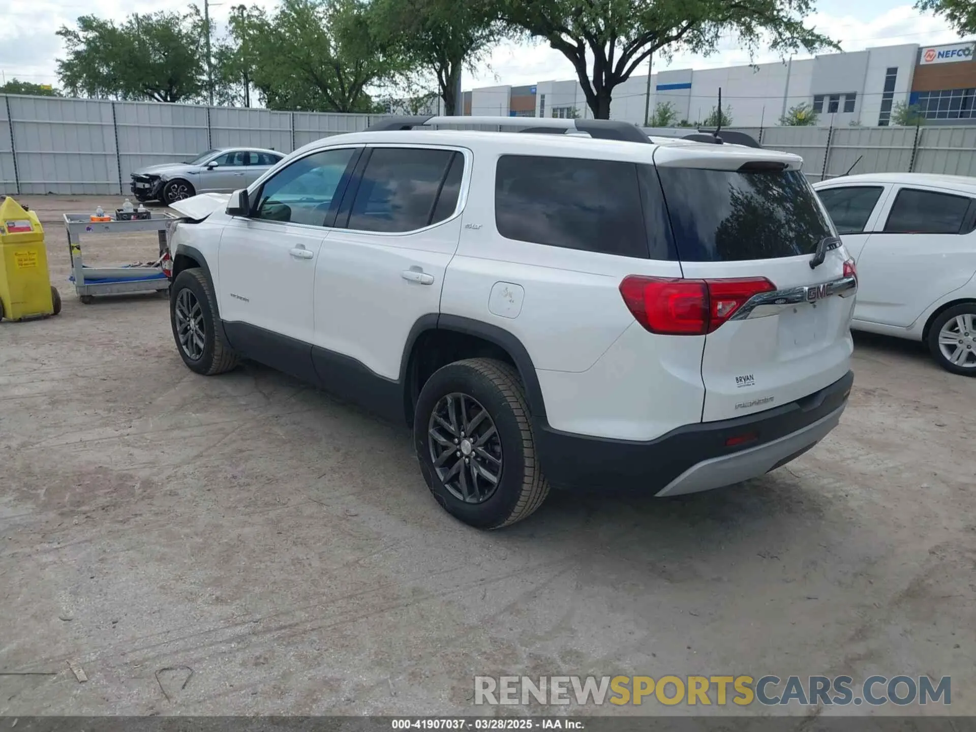3 fotografías del automóvil dañado 1GKKNMLA2KZ284367 GMC ACADIA 2019