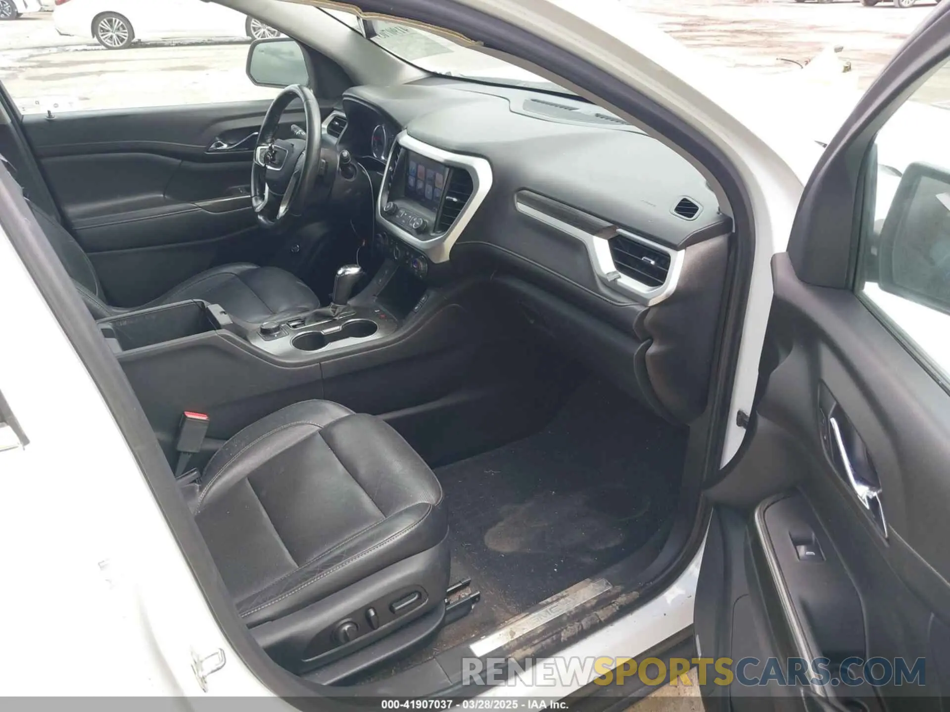 5 fotografías del automóvil dañado 1GKKNMLA2KZ284367 GMC ACADIA 2019