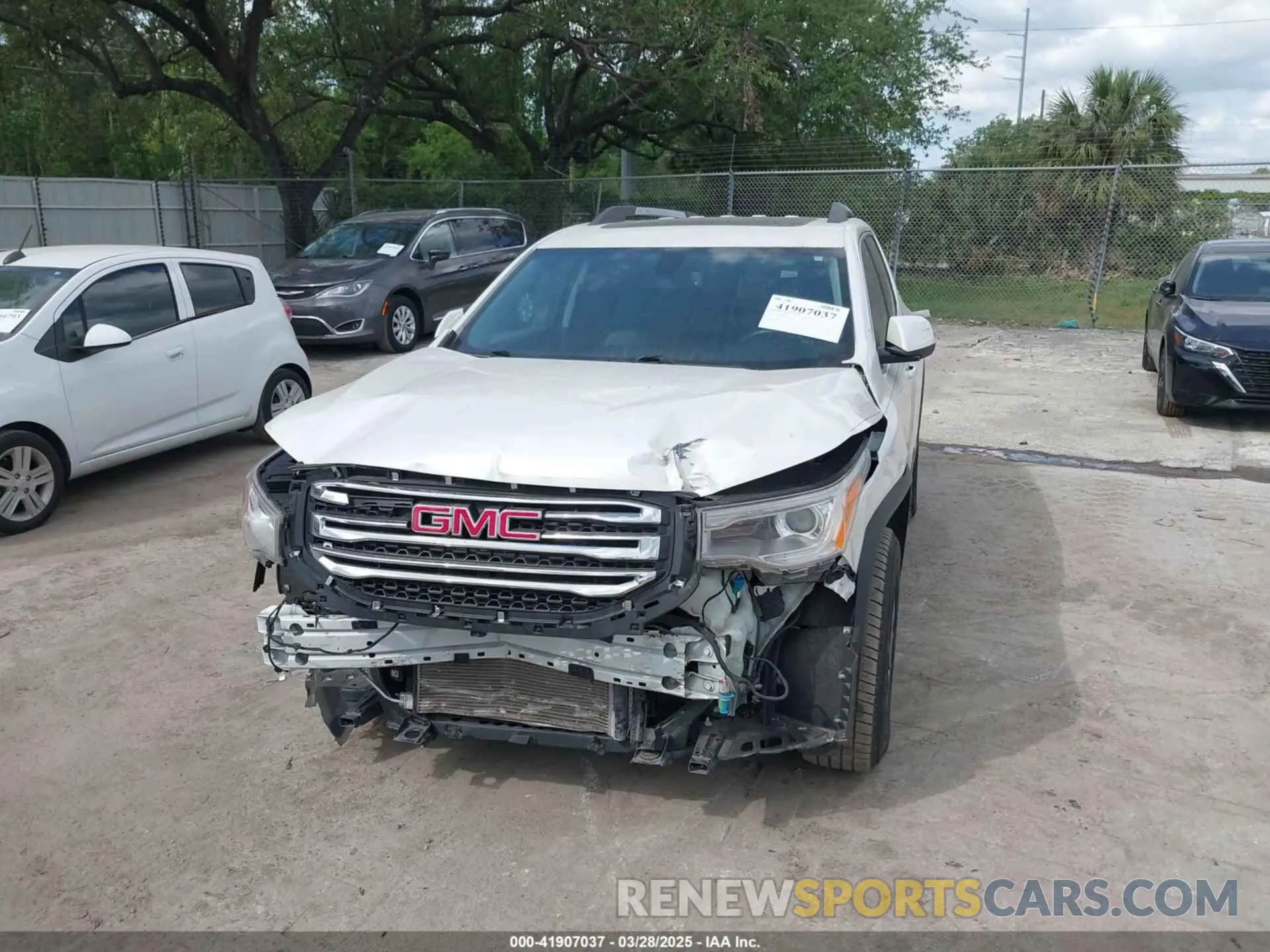 6 fotografías del automóvil dañado 1GKKNMLA2KZ284367 GMC ACADIA 2019