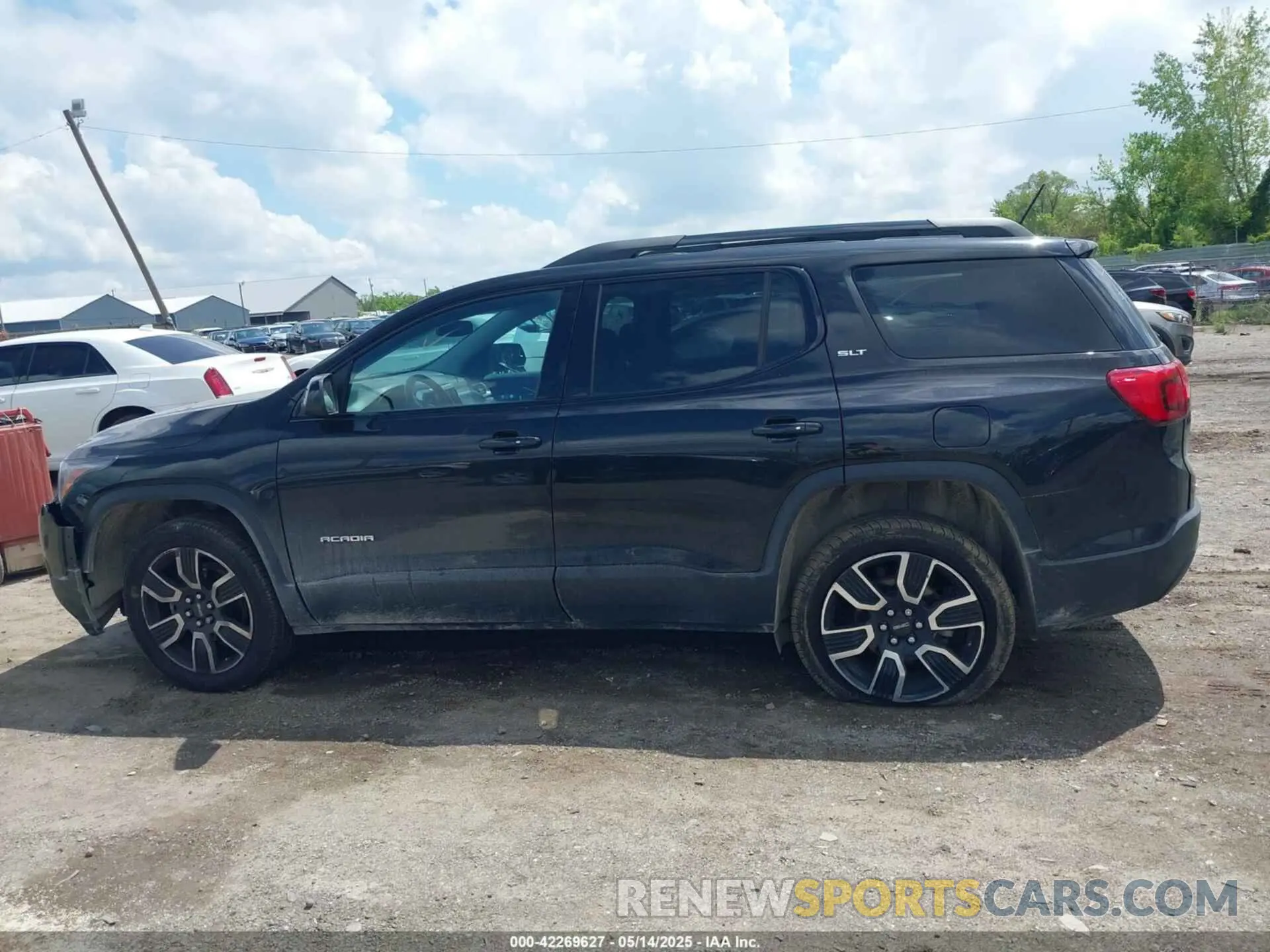 14 fotografías del automóvil dañado 1GKKNMLA8KZ285622 GMC ACADIA 2019