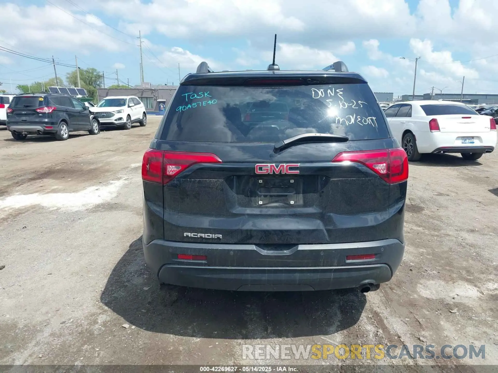 16 fotografías del automóvil dañado 1GKKNMLA8KZ285622 GMC ACADIA 2019