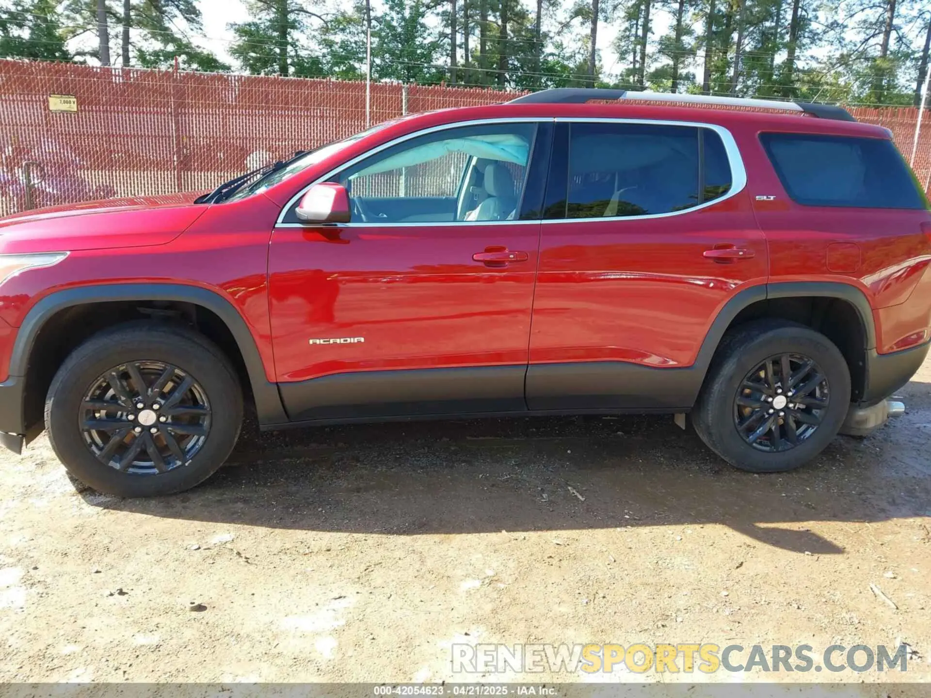 14 fotografías del automóvil dañado 1GKKNMLS0KZ140728 GMC ACADIA 2019