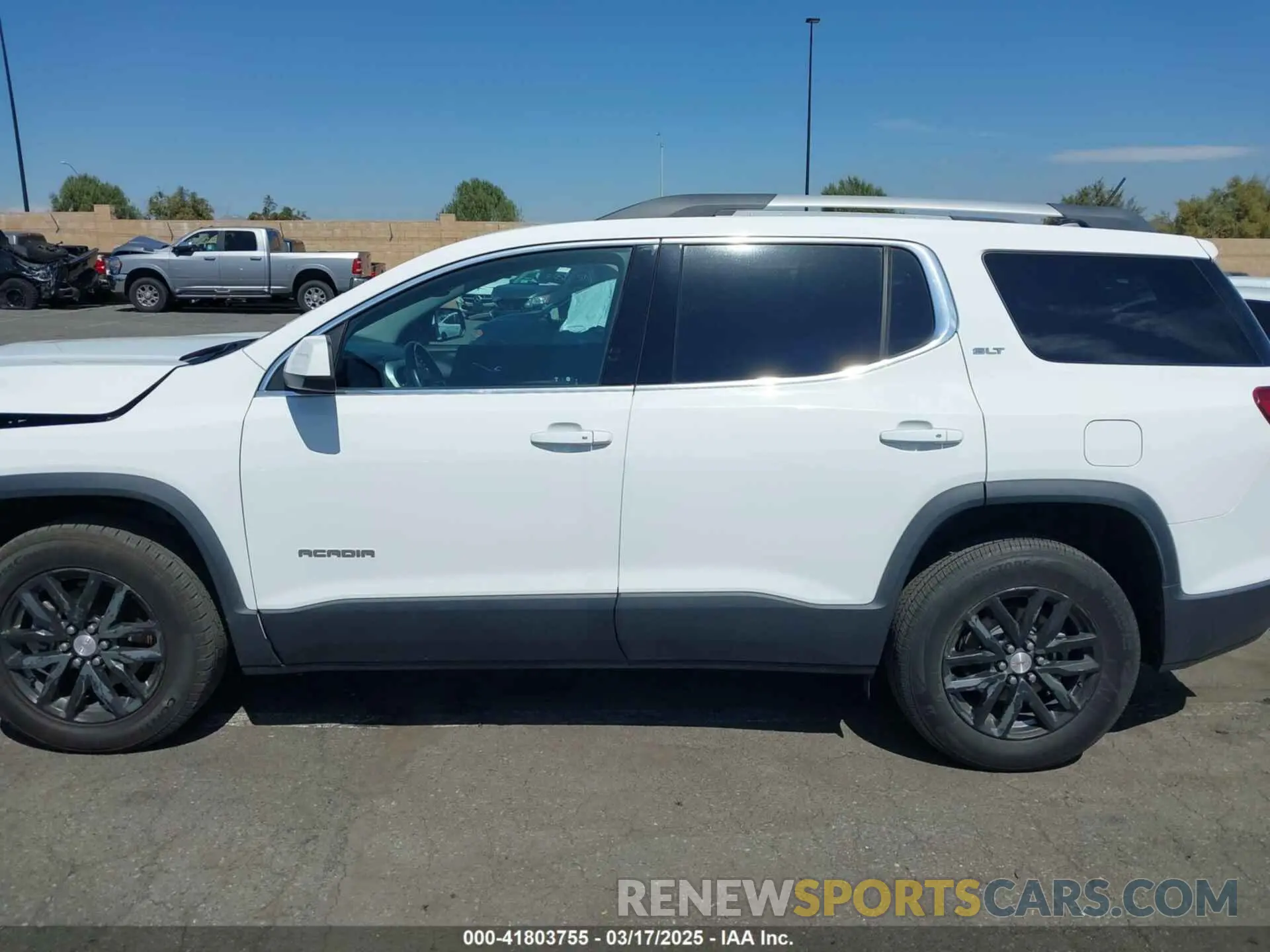 14 fotografías del automóvil dañado 1GKKNMLS0KZ235497 GMC ACADIA 2019