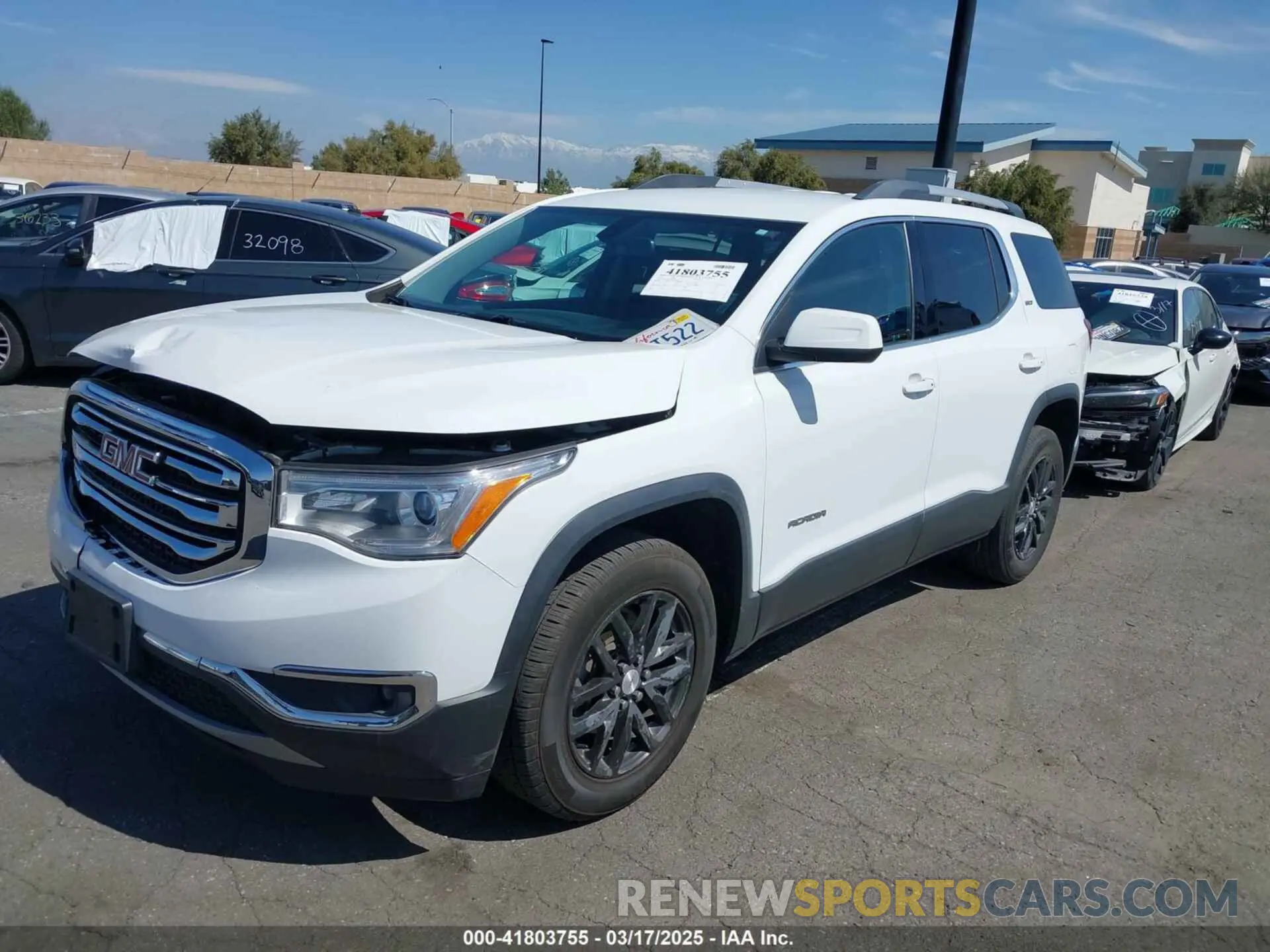 2 fotografías del automóvil dañado 1GKKNMLS0KZ235497 GMC ACADIA 2019