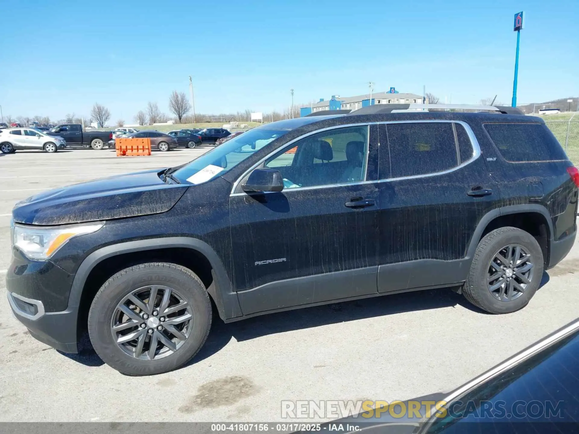 14 fotografías del automóvil dañado 1GKKNMLS1KZ274602 GMC ACADIA 2019