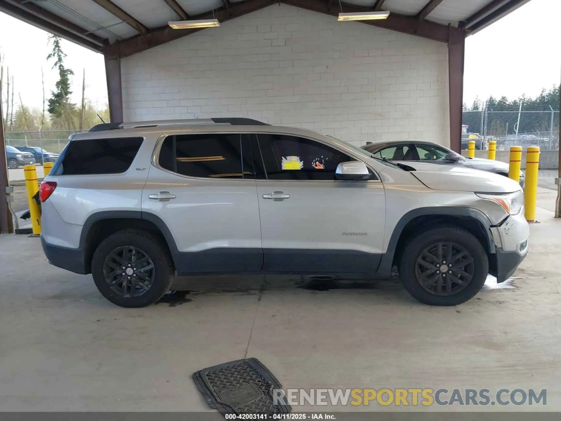 13 fotografías del automóvil dañado 1GKKNMLS4KZ204818 GMC ACADIA 2019
