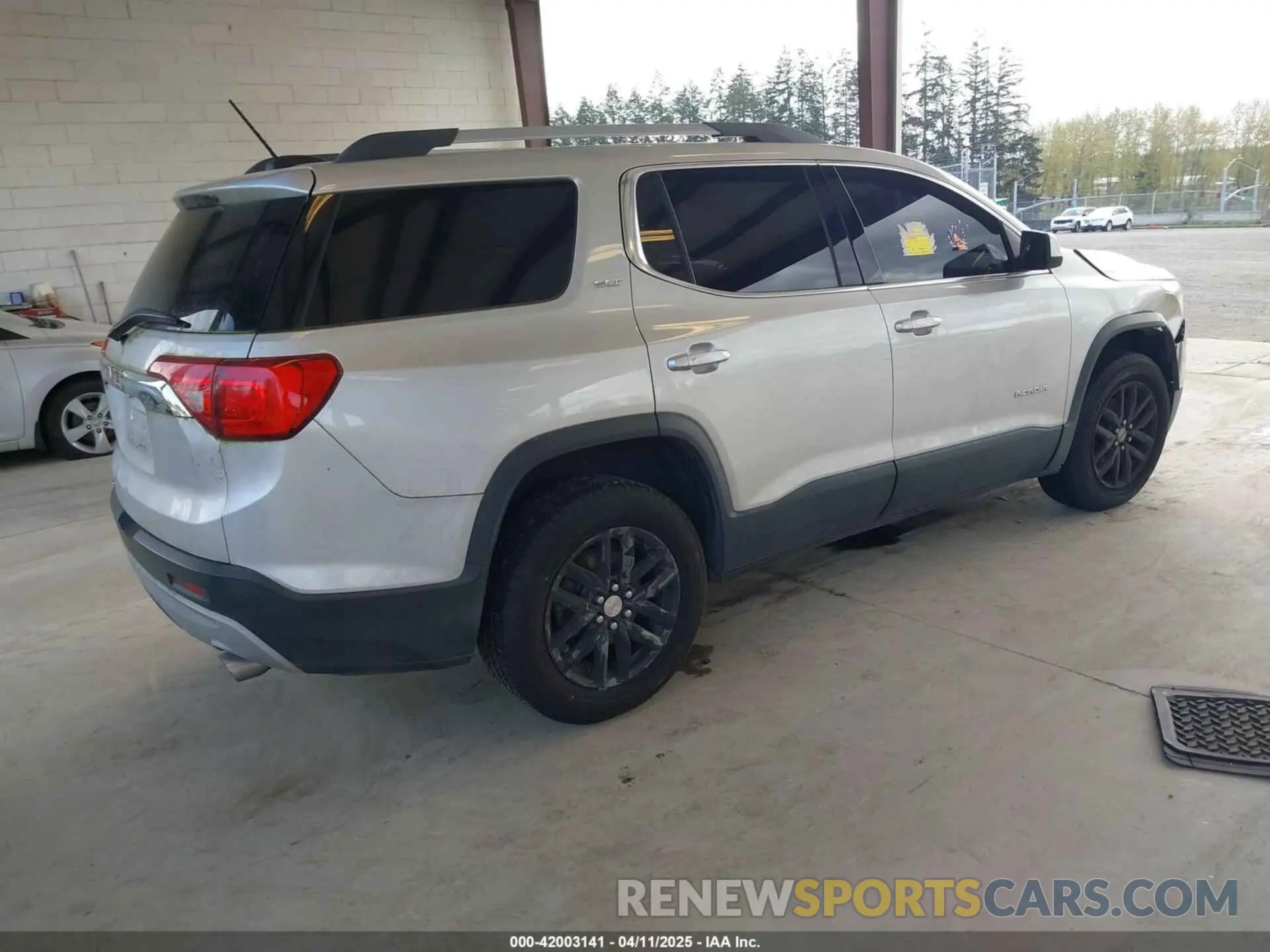 4 fotografías del automóvil dañado 1GKKNMLS4KZ204818 GMC ACADIA 2019
