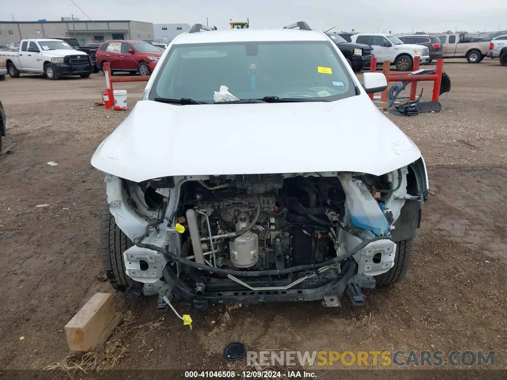 13 fotografías del automóvil dañado 1GKKNMLS5KZ228240 GMC ACADIA 2019