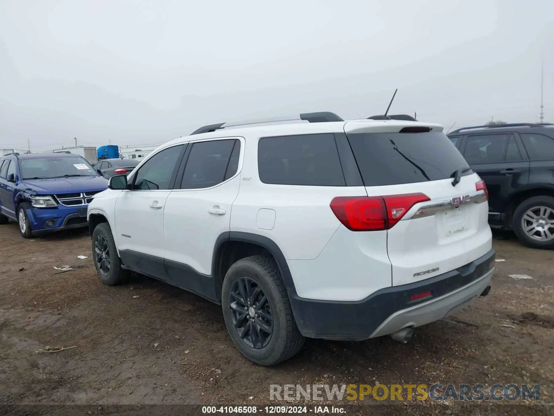15 fotografías del automóvil dañado 1GKKNMLS5KZ228240 GMC ACADIA 2019