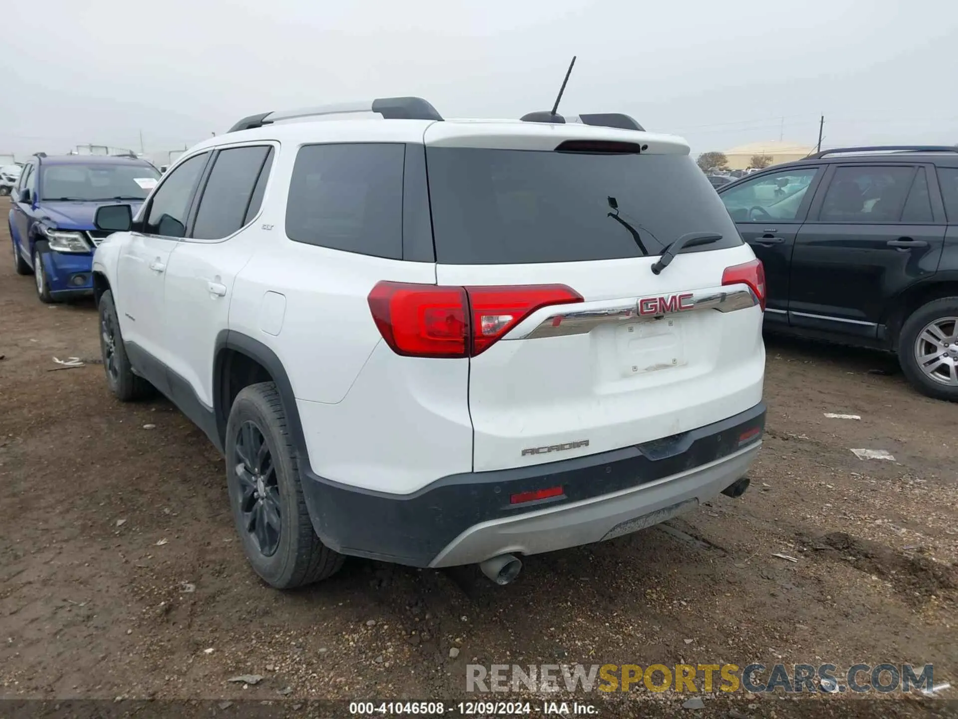 3 fotografías del automóvil dañado 1GKKNMLS5KZ228240 GMC ACADIA 2019