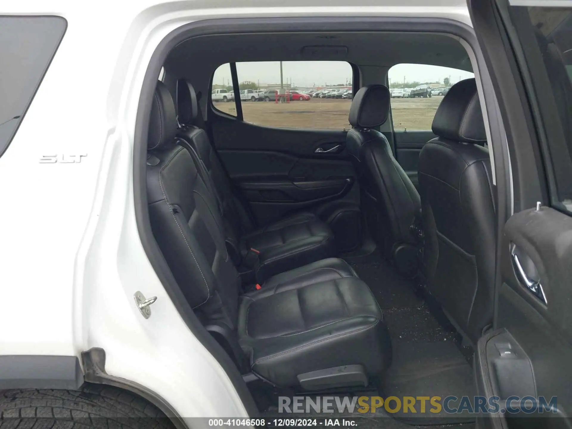8 fotografías del automóvil dañado 1GKKNMLS5KZ228240 GMC ACADIA 2019