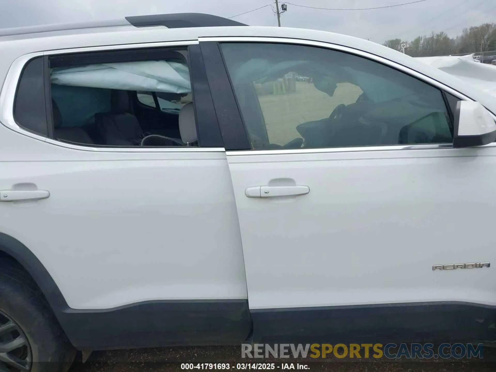13 fotografías del automóvil dañado 1GKKNMLS6KZ256712 GMC ACADIA 2019