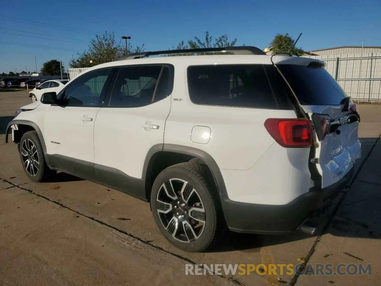 2 fotografías del automóvil dañado 1GKKNMLS8KZ271535 GMC ACADIA 2019